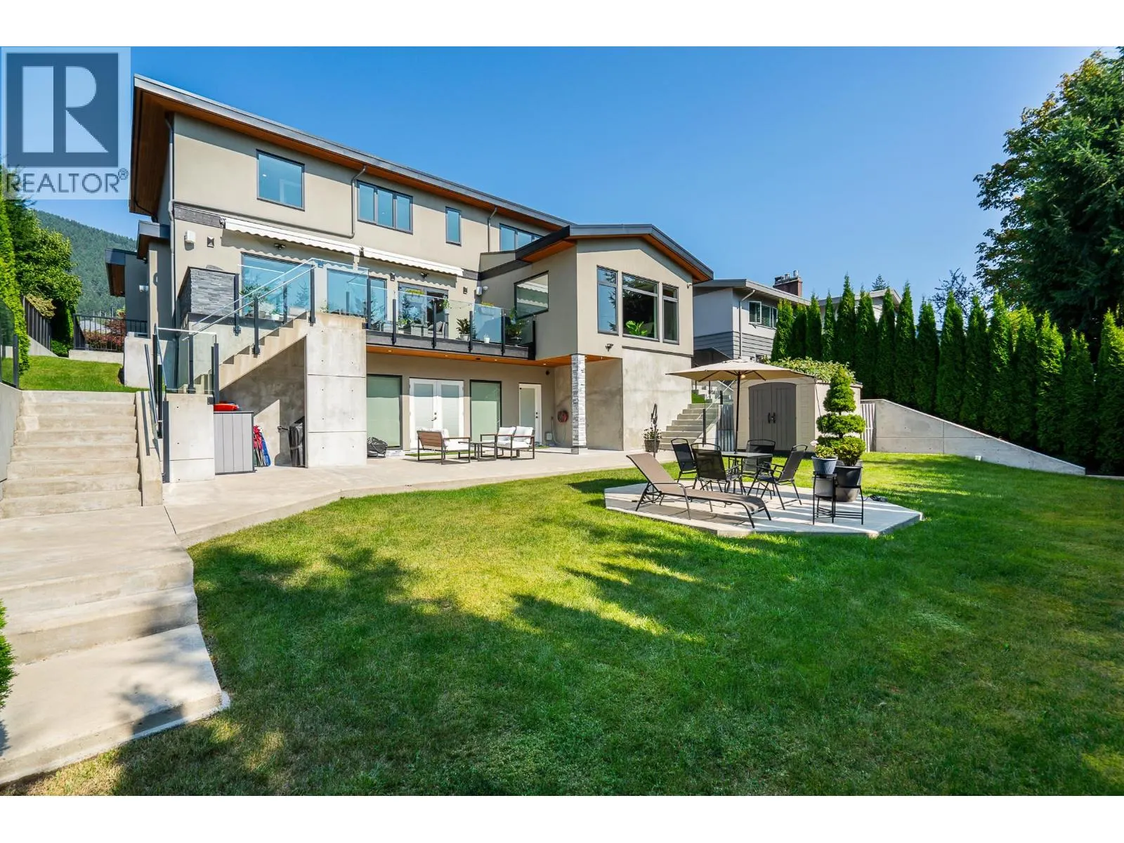 4399 HIGHLAND BOULEVARD