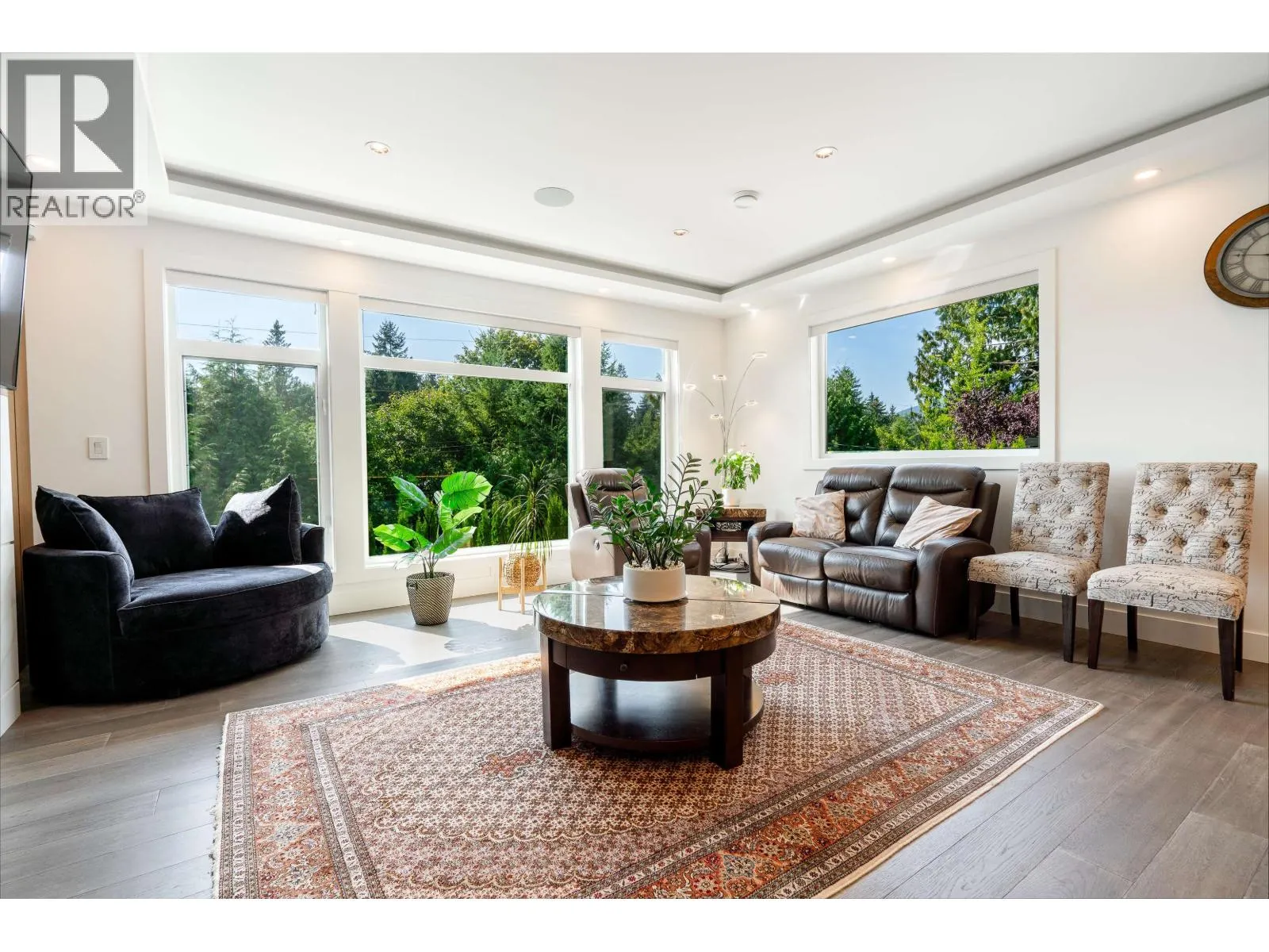 4399 HIGHLAND BOULEVARD