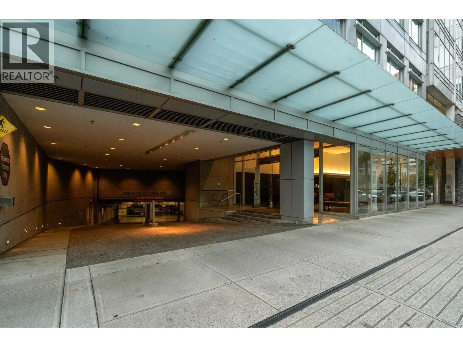 4006 1077 W CORDOVA STREET