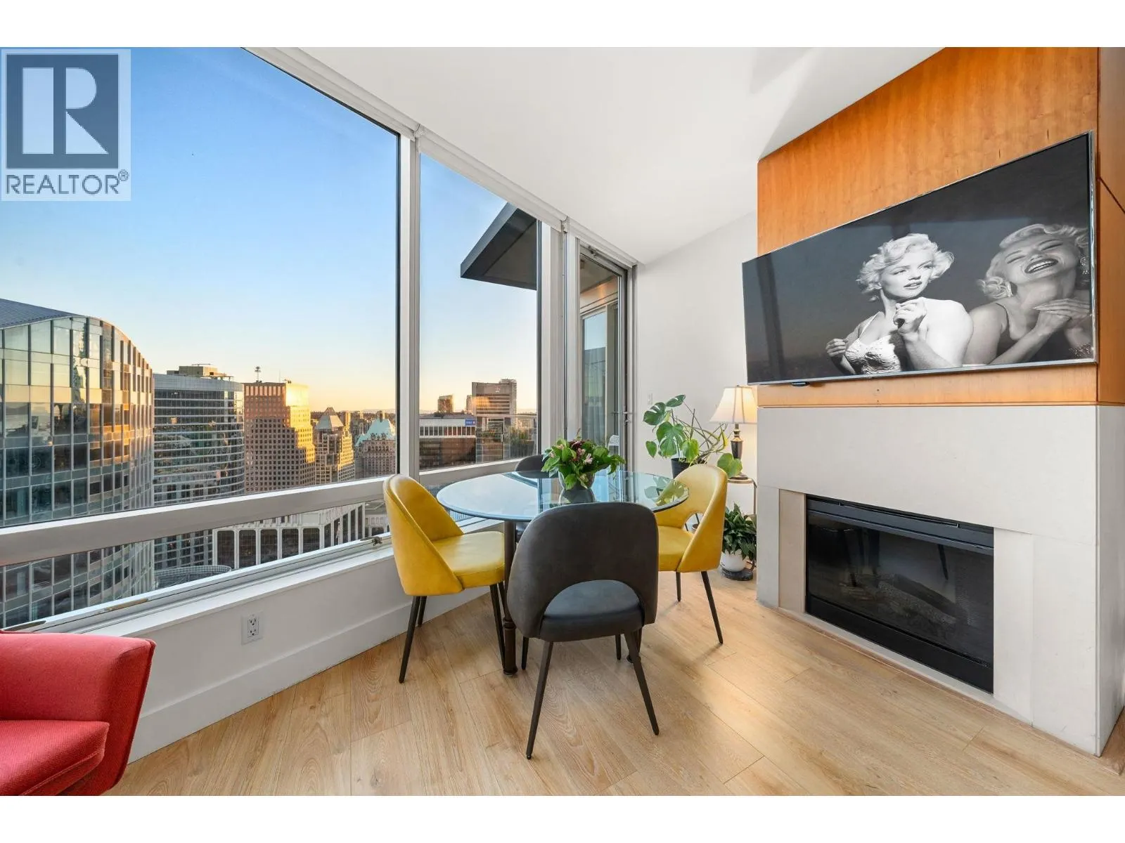 4006 1077 W CORDOVA STREET