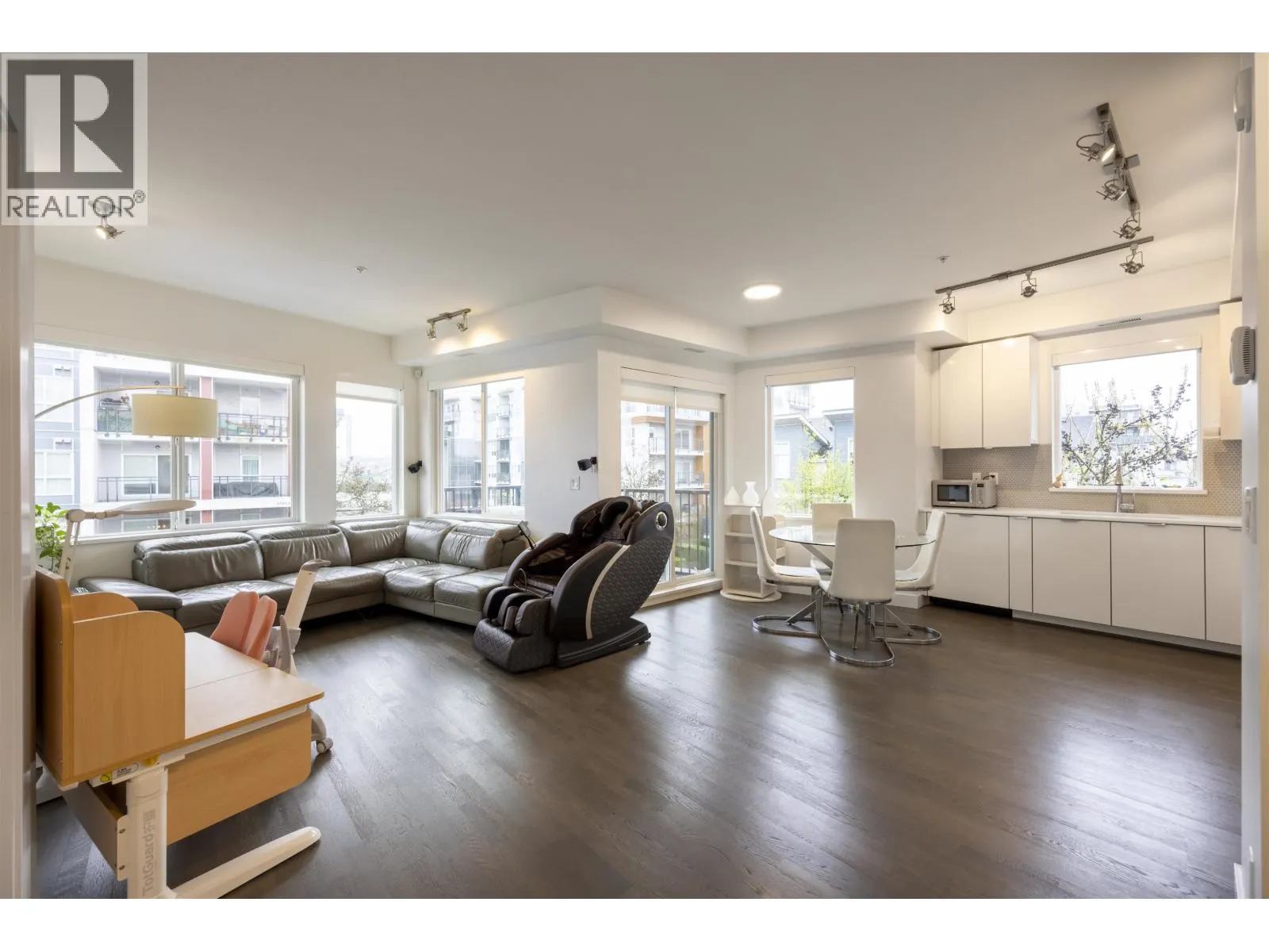 312 10011 RIVER DRIVE