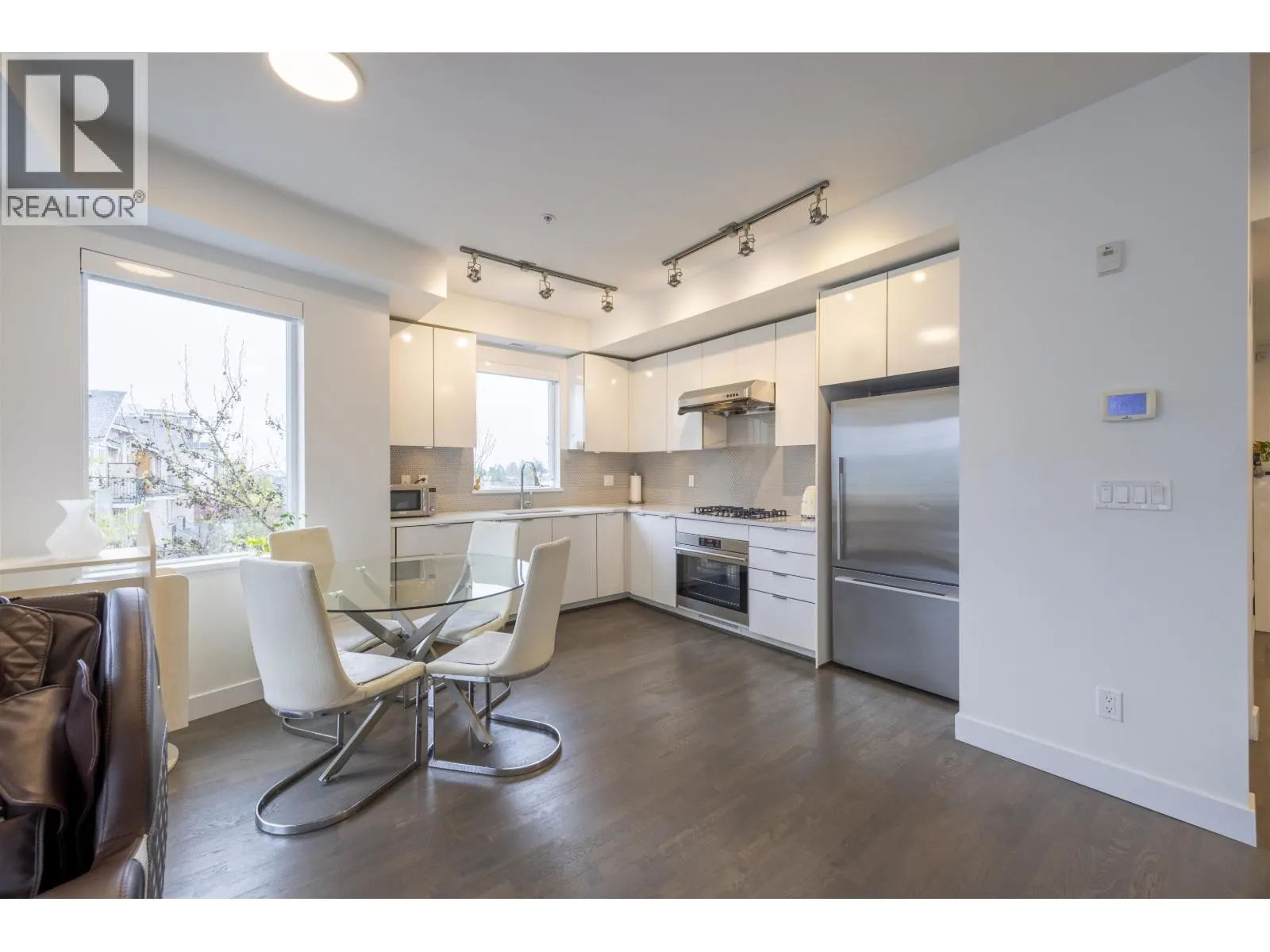312 10011 RIVER DRIVE