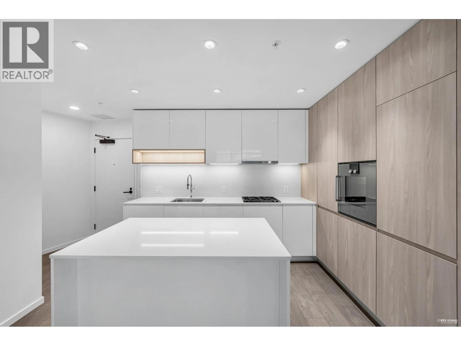 439 6500 MINORU BOULEVARD