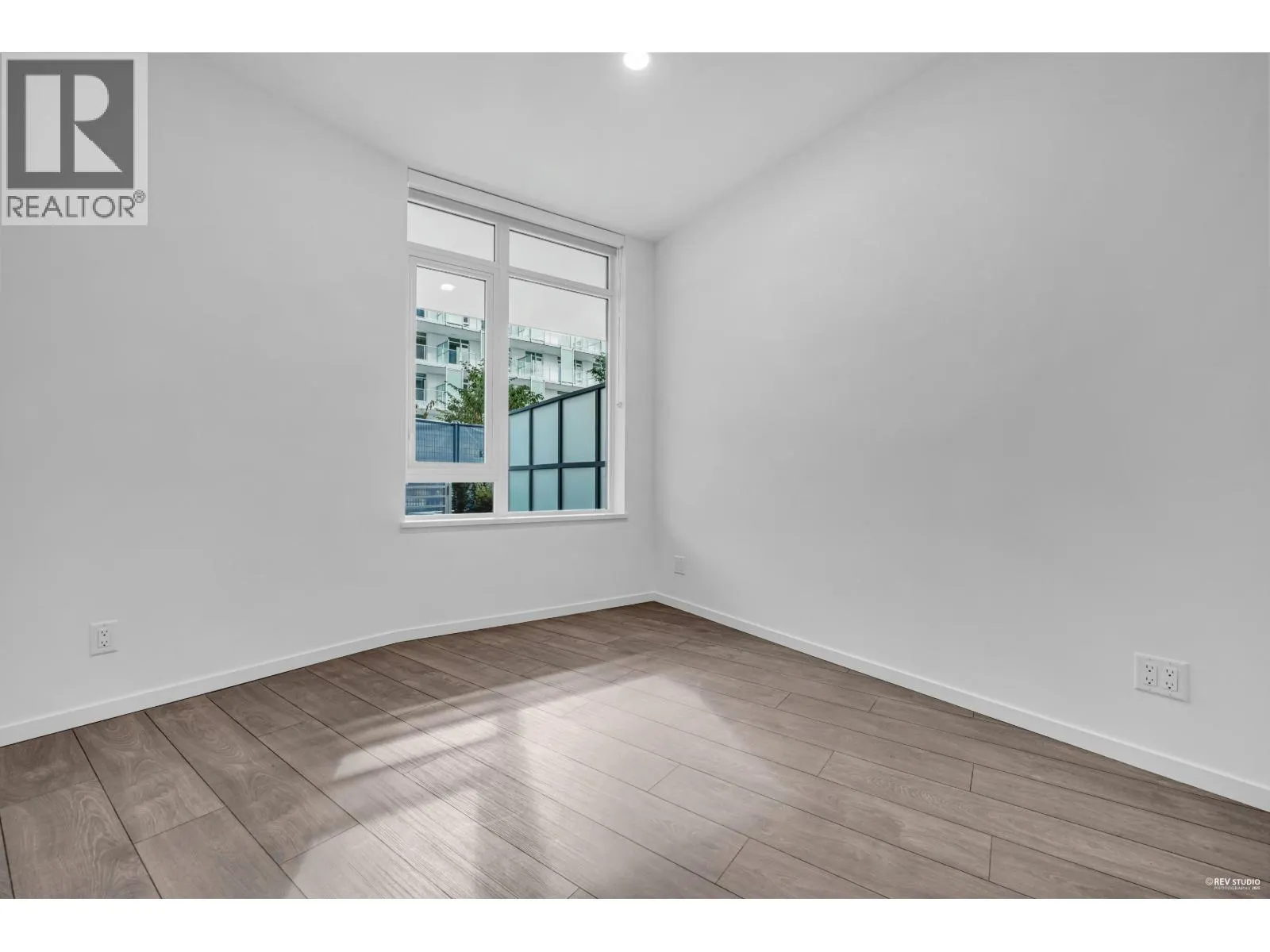 439 6500 MINORU BOULEVARD