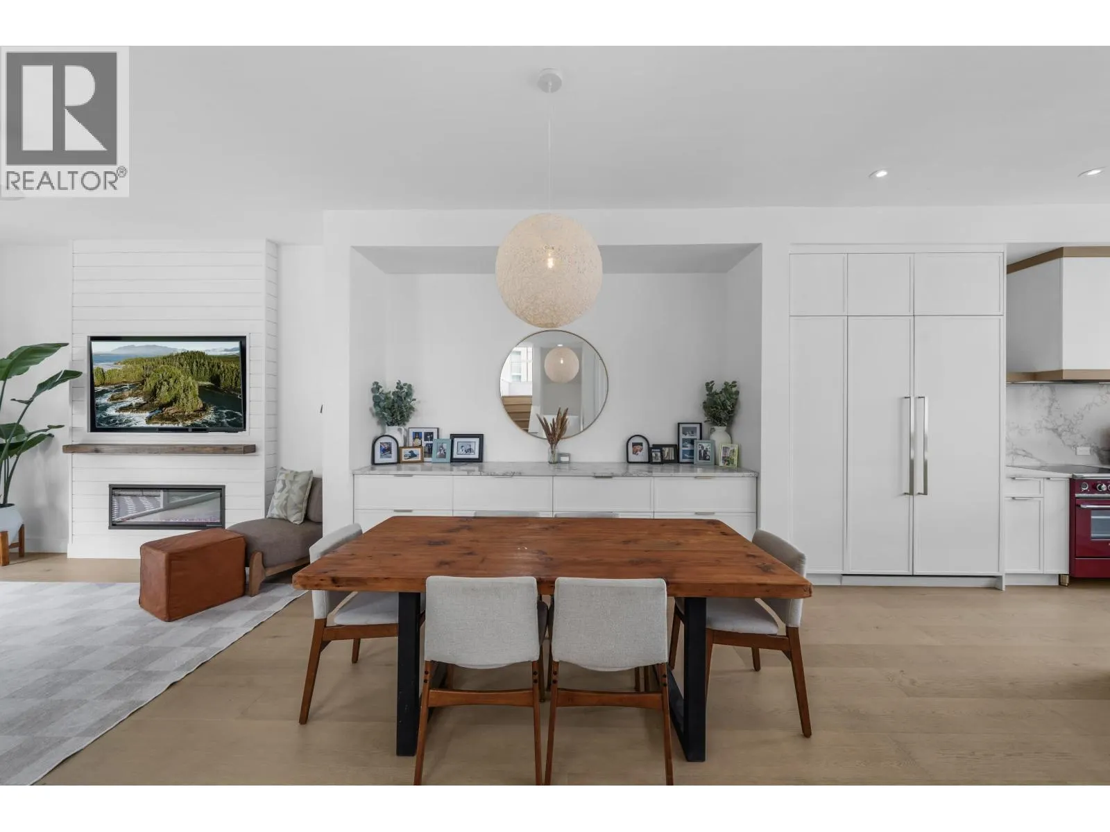 13 4638 ORCA WAY