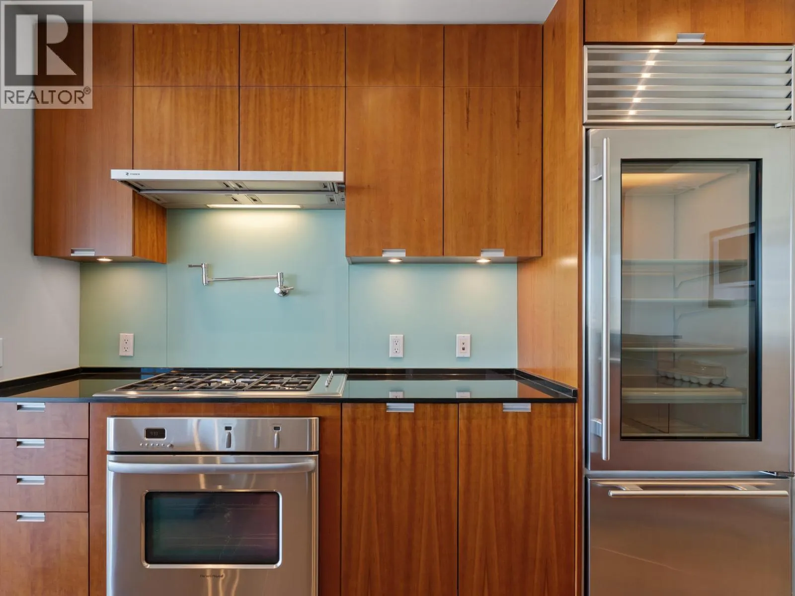 2803 1077 W CORDOVA STREET