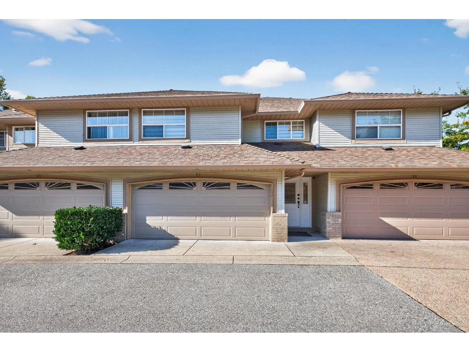 37 12165 75 AVENUE