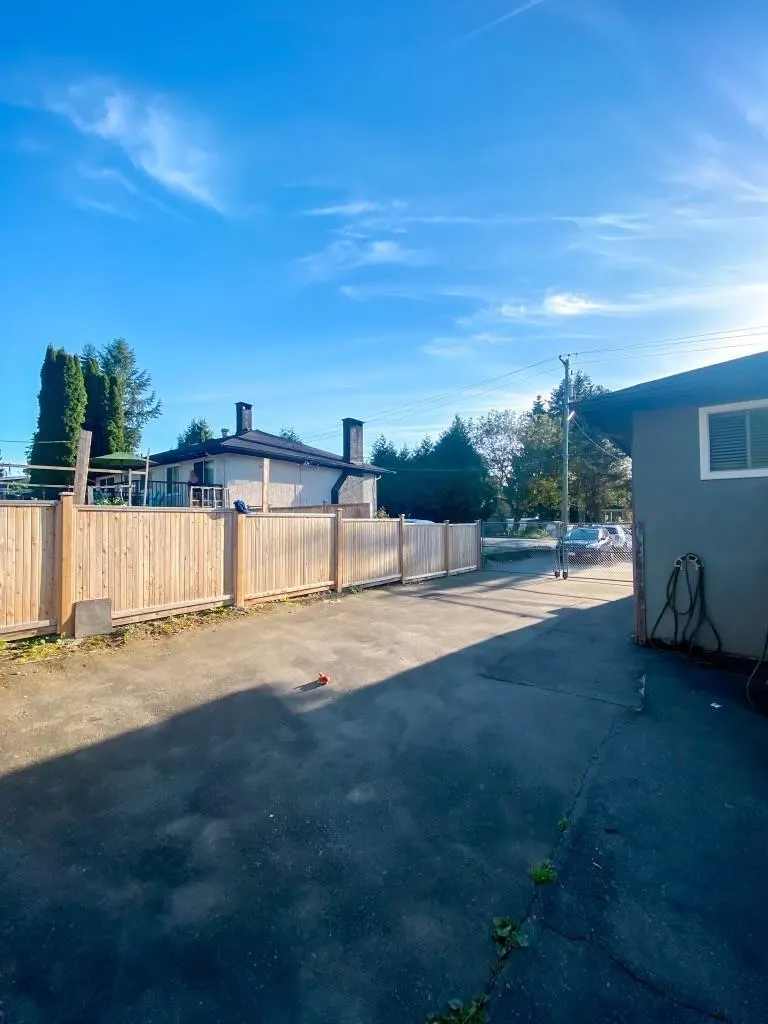 9864 128 STREET