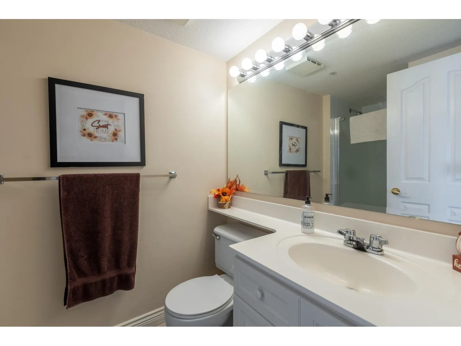 801 3190 GLADWIN ROAD