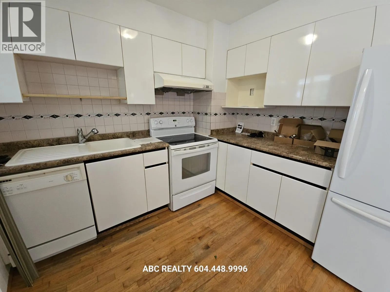 UPPER 6XXX IMPERIAL STREET