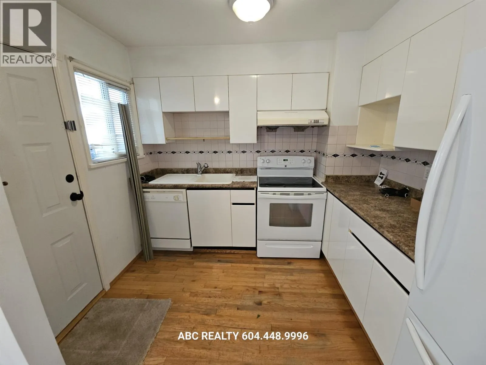 UPPER 6XXX IMPERIAL STREET