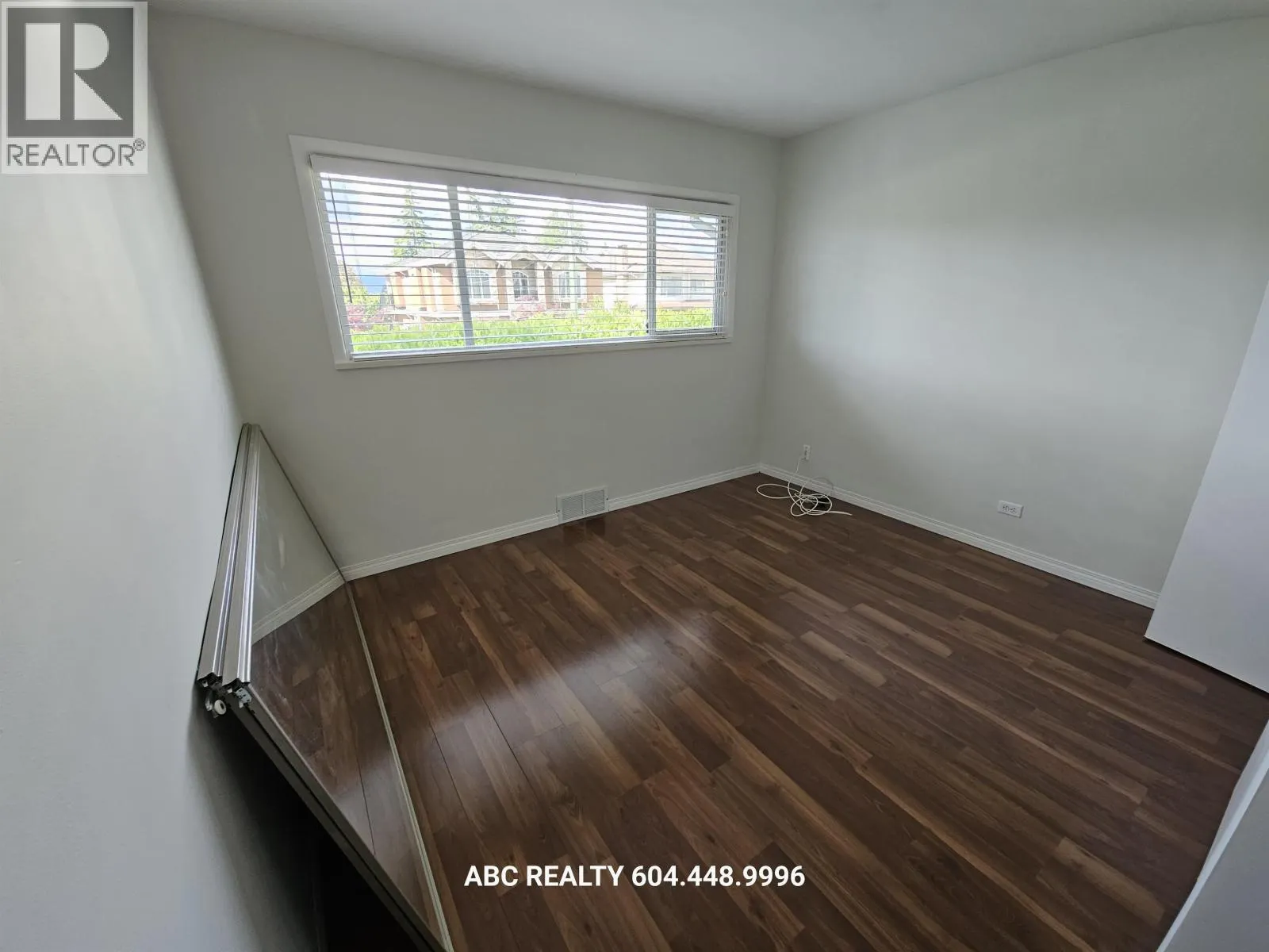 UPPER 6XXX IMPERIAL STREET