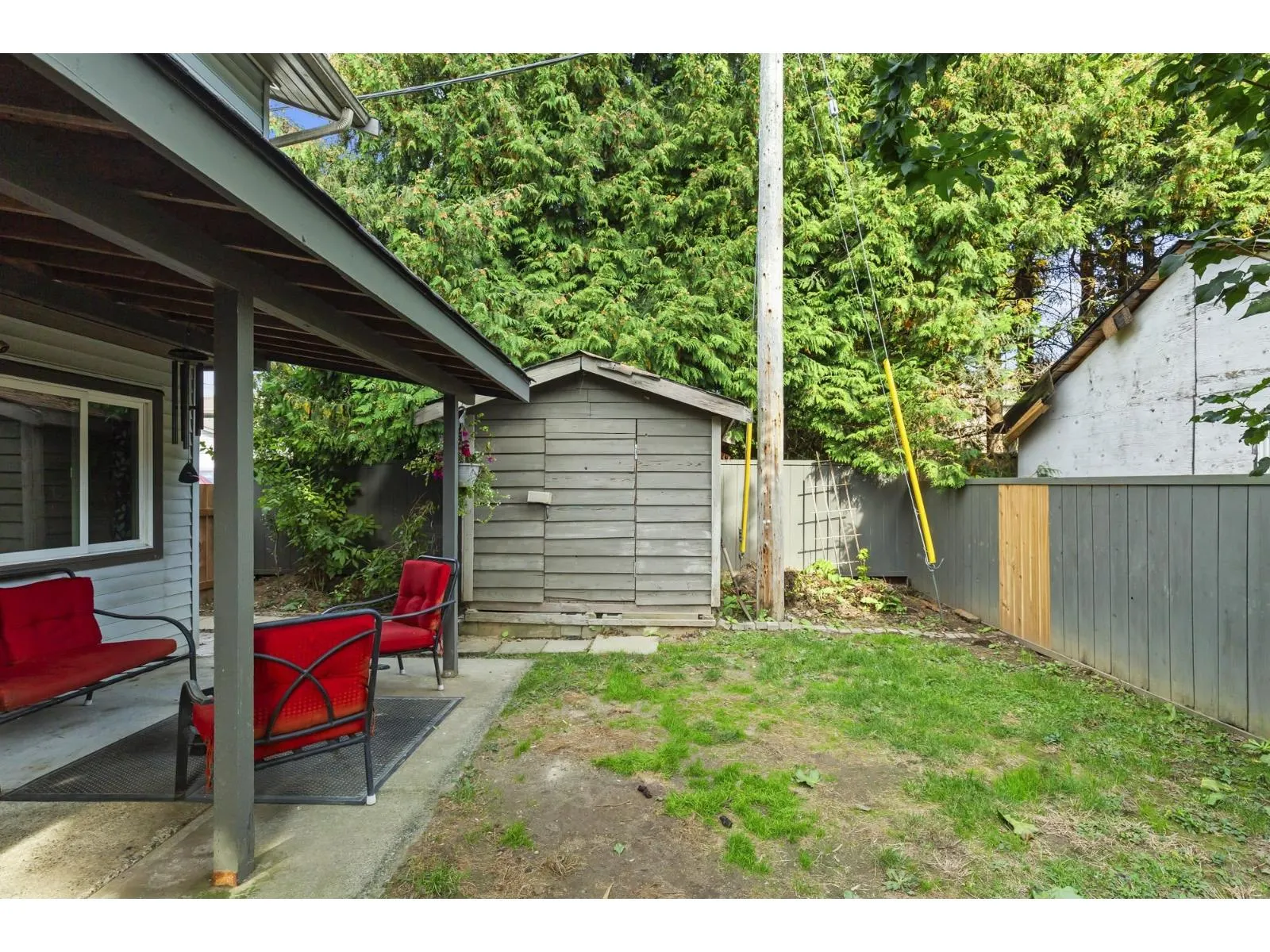 46 46689 FIRST AVENUE|Chilliwack Proper East