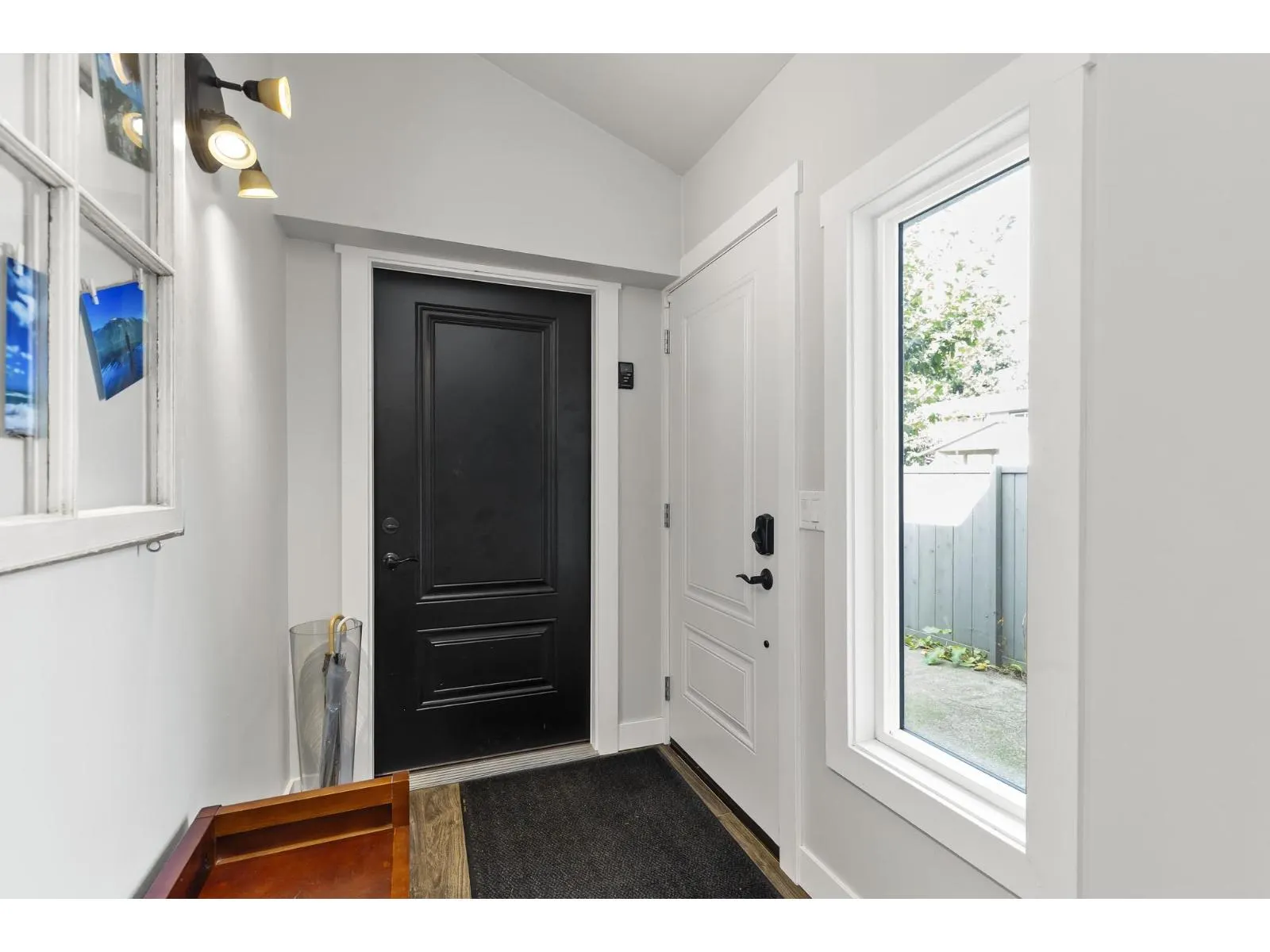 46 46689 FIRST AVENUE|Chilliwack Proper East