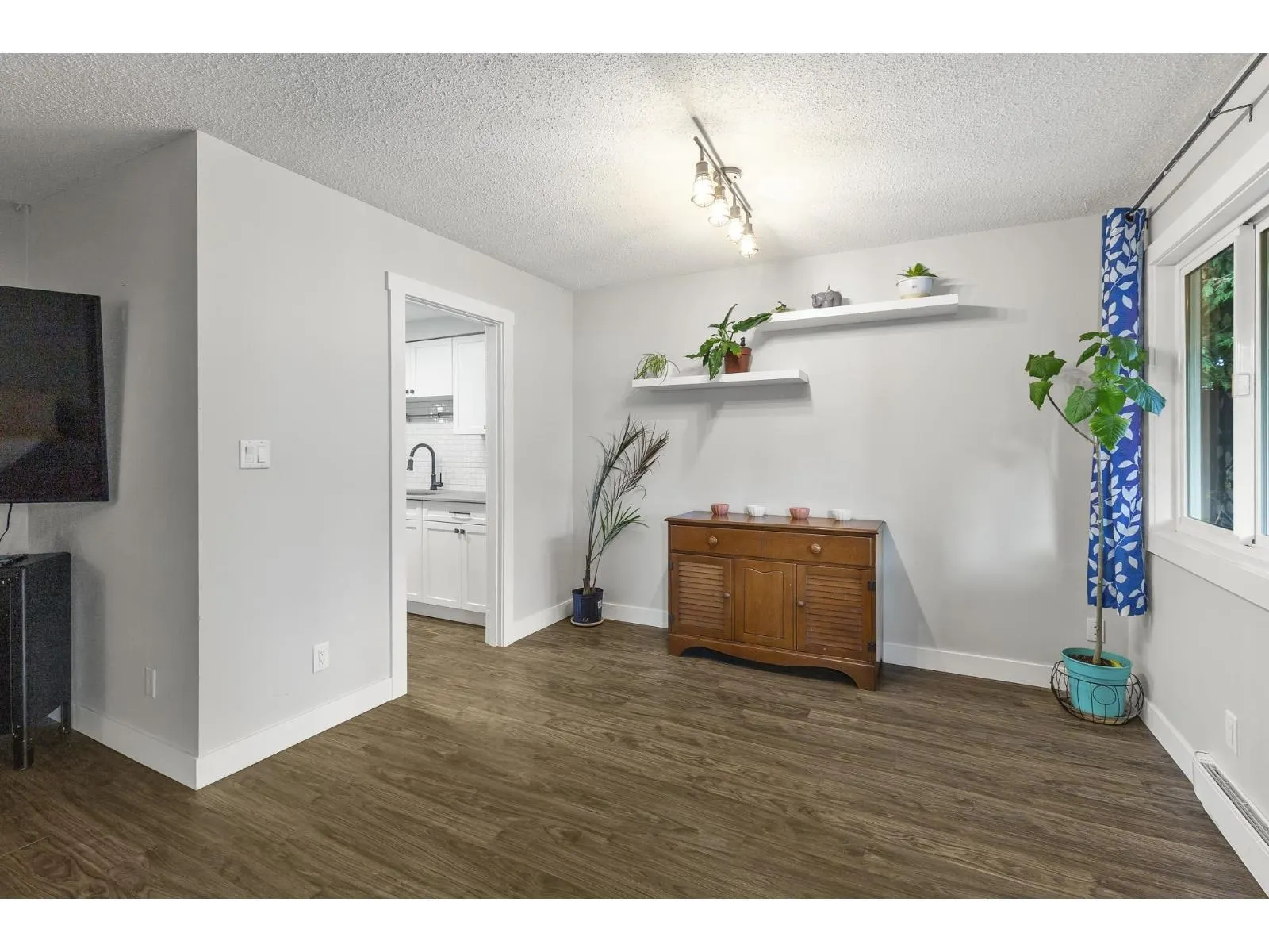 46 46689 FIRST AVENUE|Chilliwack Proper East
