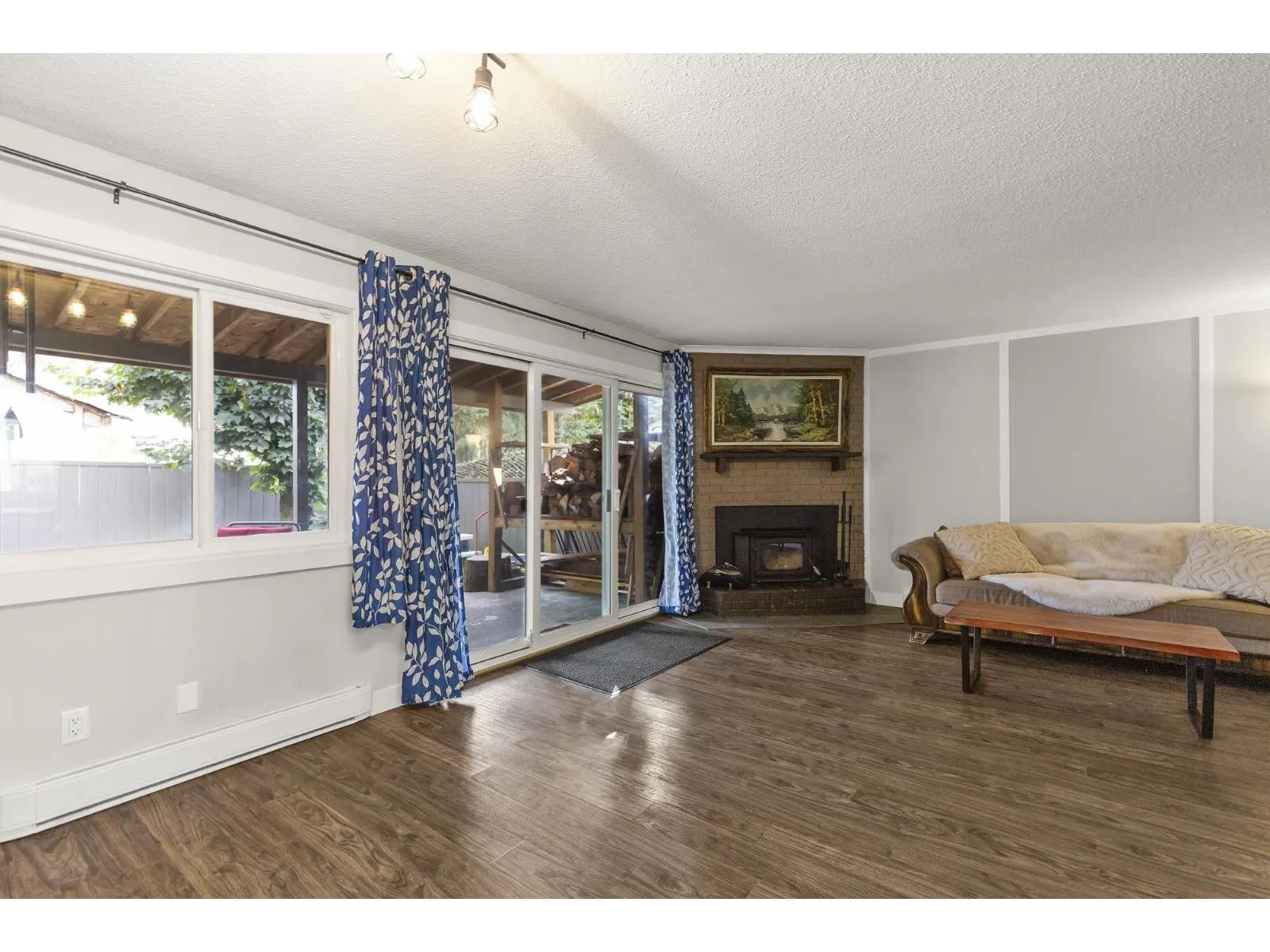 46 46689 FIRST AVENUE|Chilliwack Proper East