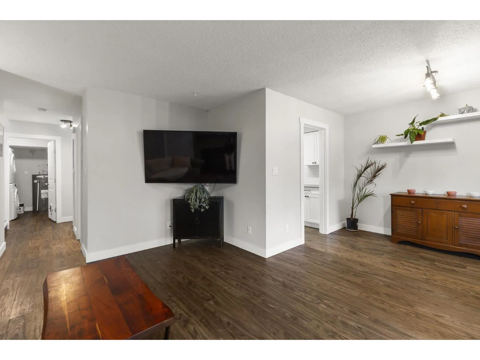 46 46689 FIRST AVENUE|Chilliwack Proper East
