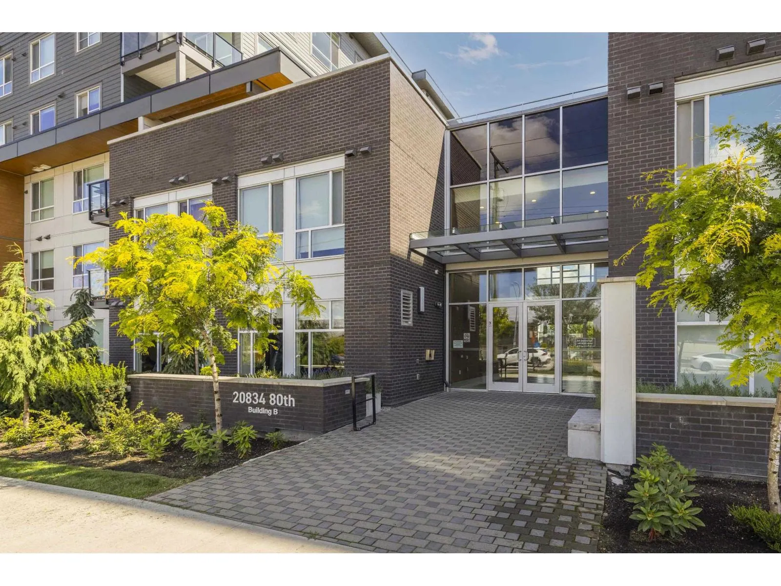 B226 20834 80 AVENUE