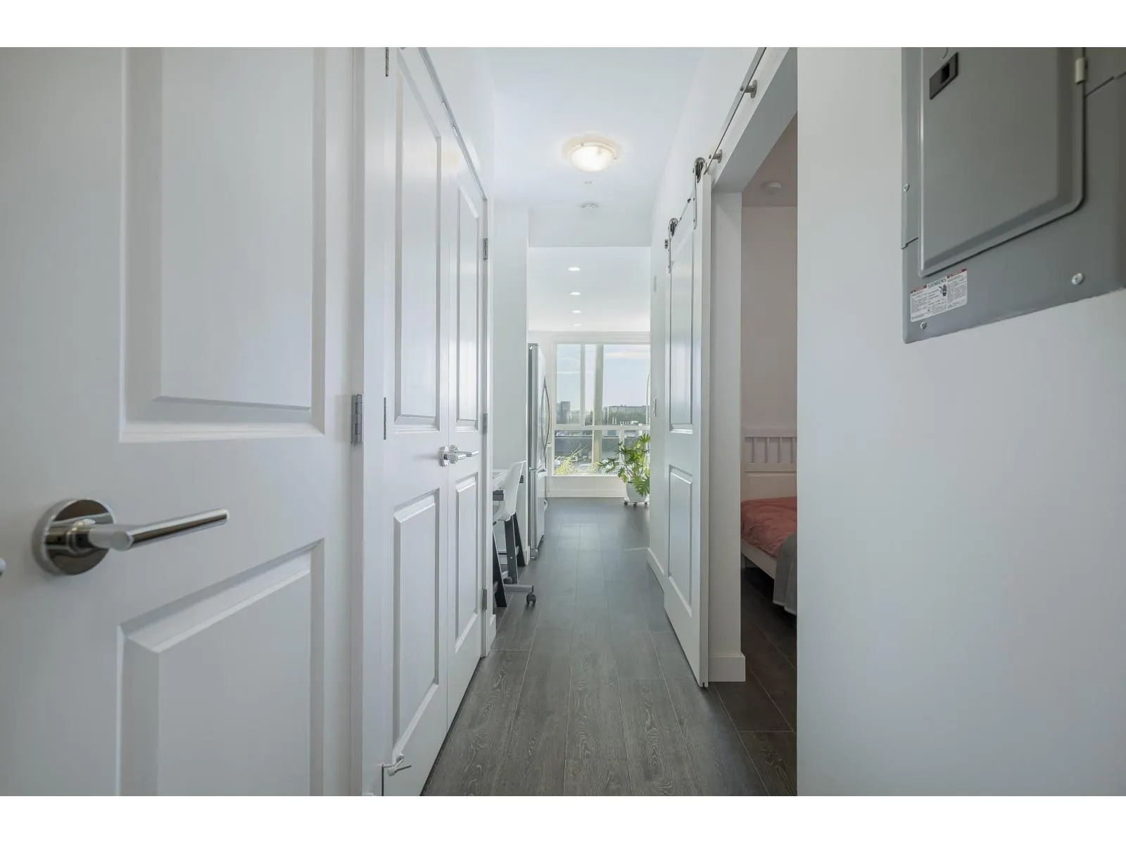 B226 20834 80 AVENUE