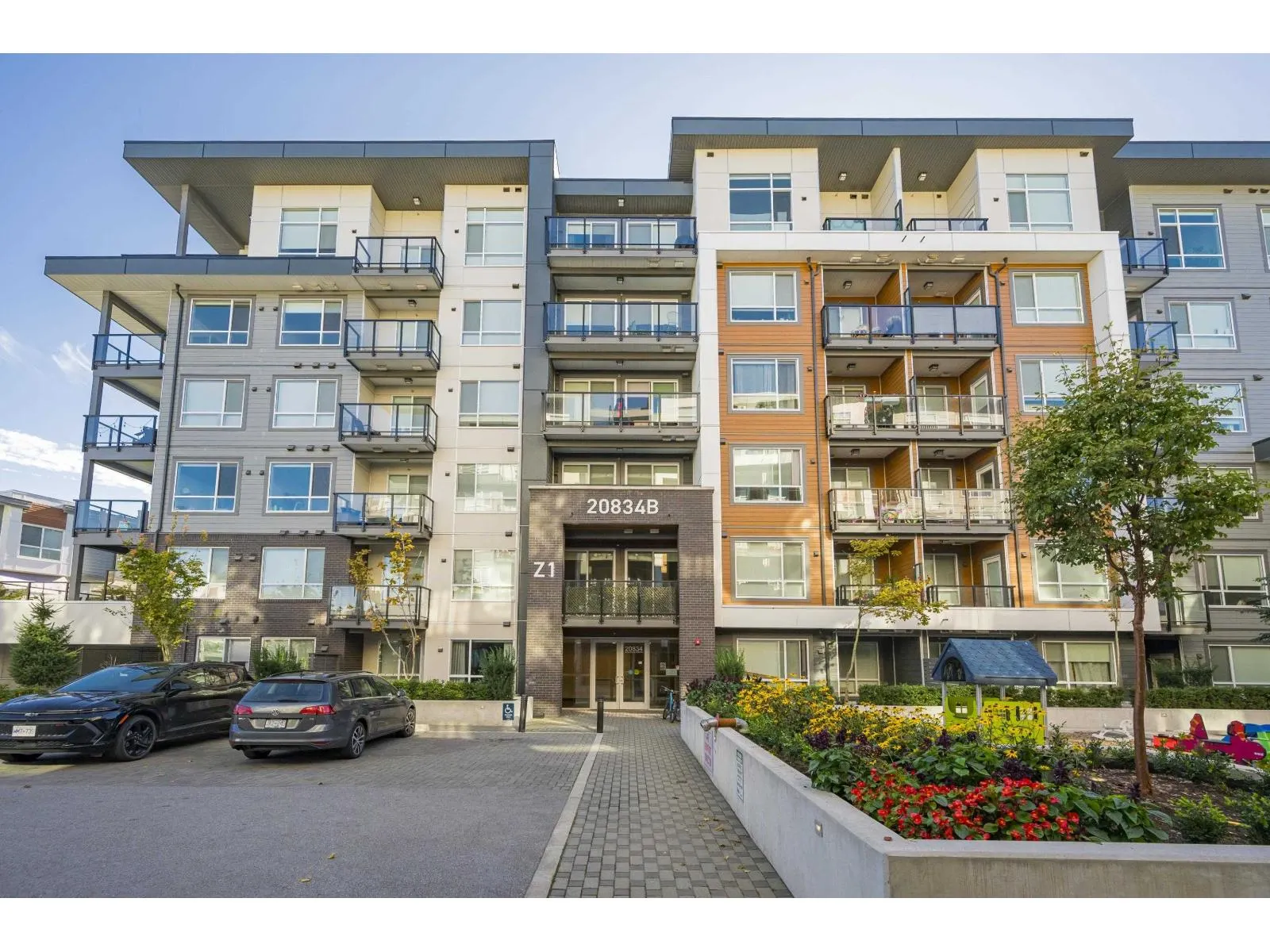 B226 20834 80 AVENUE