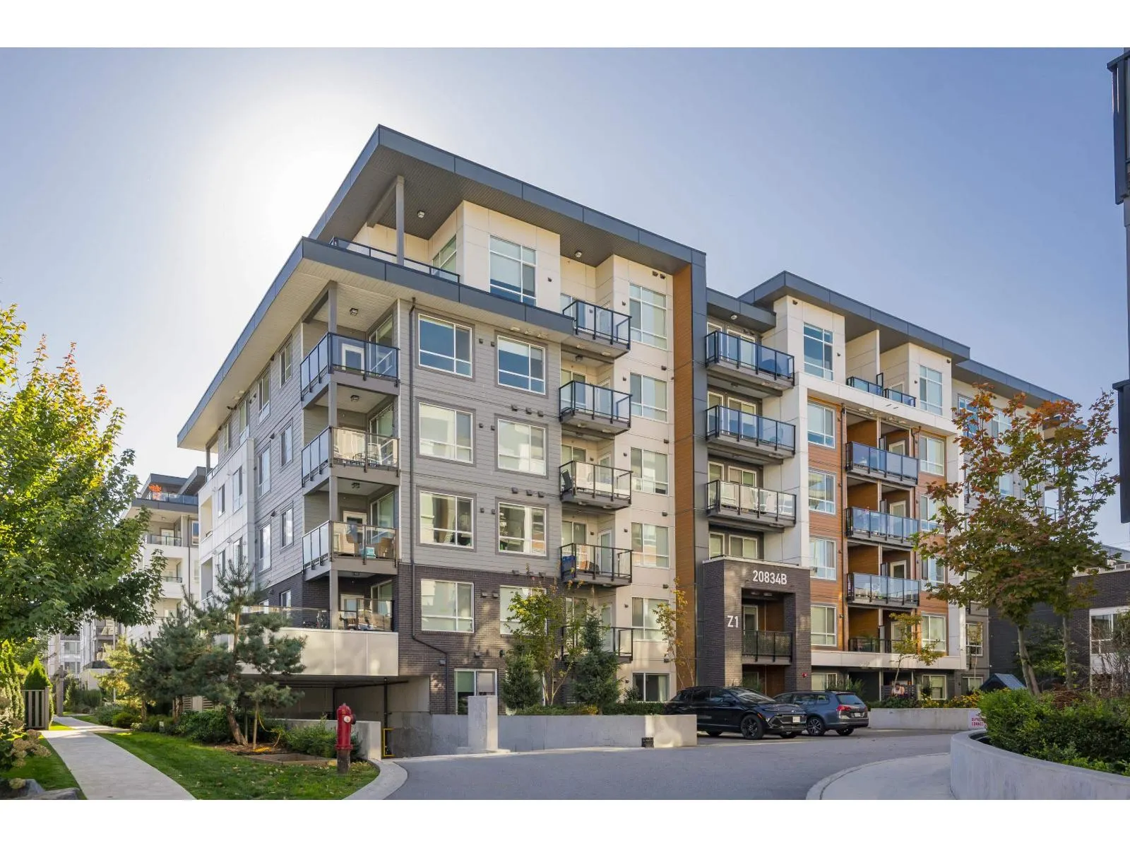 B226 20834 80 AVENUE