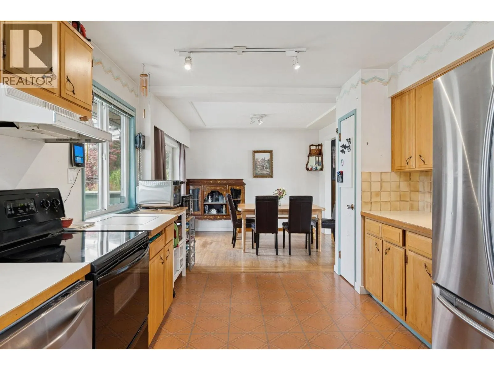 558 DRAYCOTT STREET
