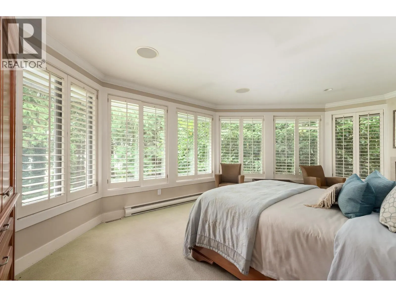 4708 DOGWOOD LANE