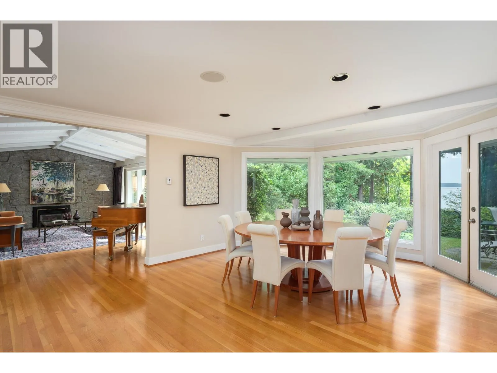 4708 DOGWOOD LANE