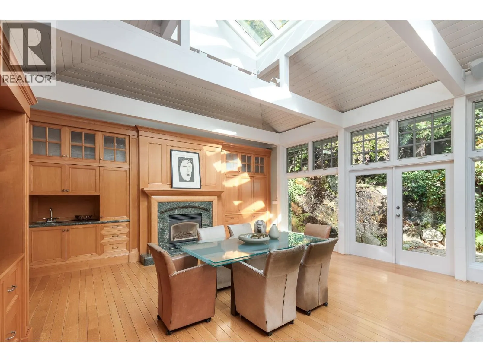 4708 DOGWOOD LANE