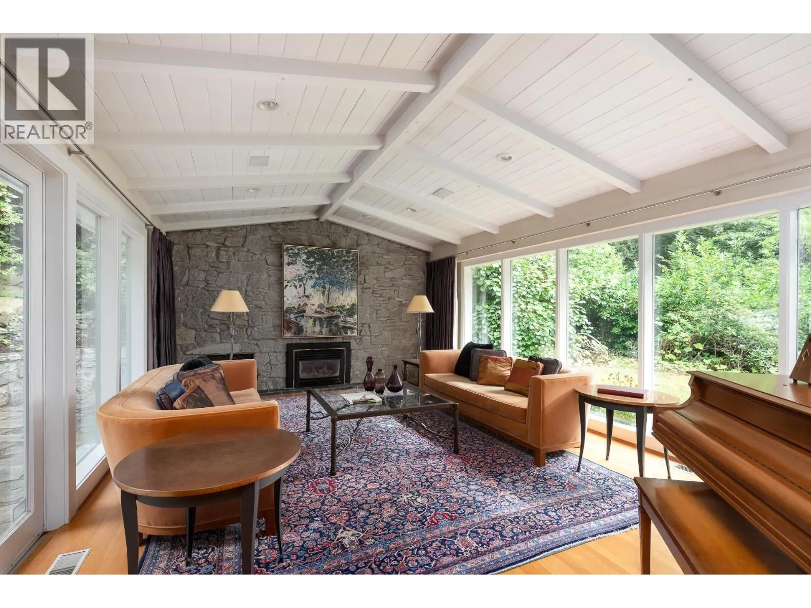 4708 DOGWOOD LANE