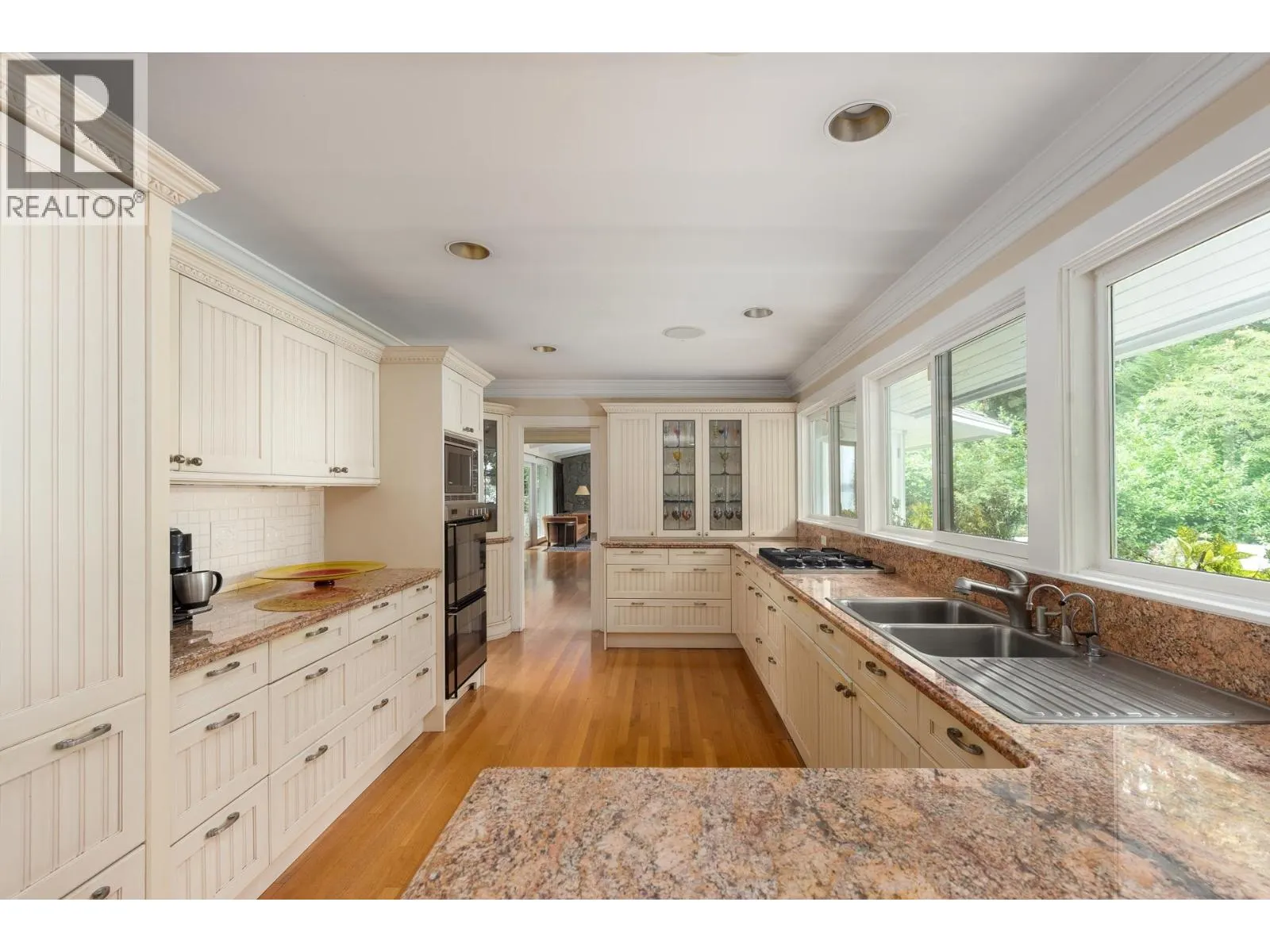 4708 DOGWOOD LANE