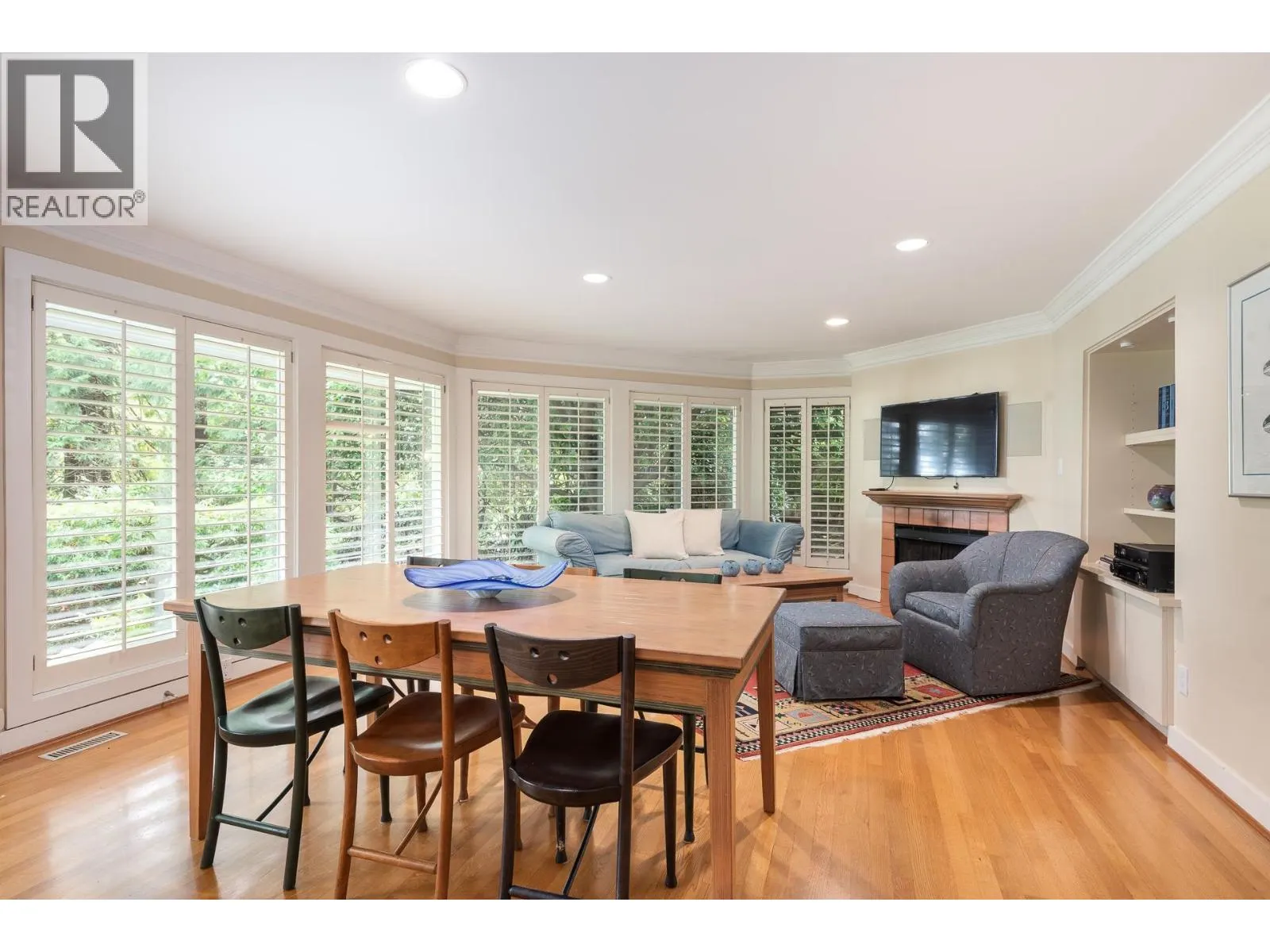 4708 DOGWOOD LANE