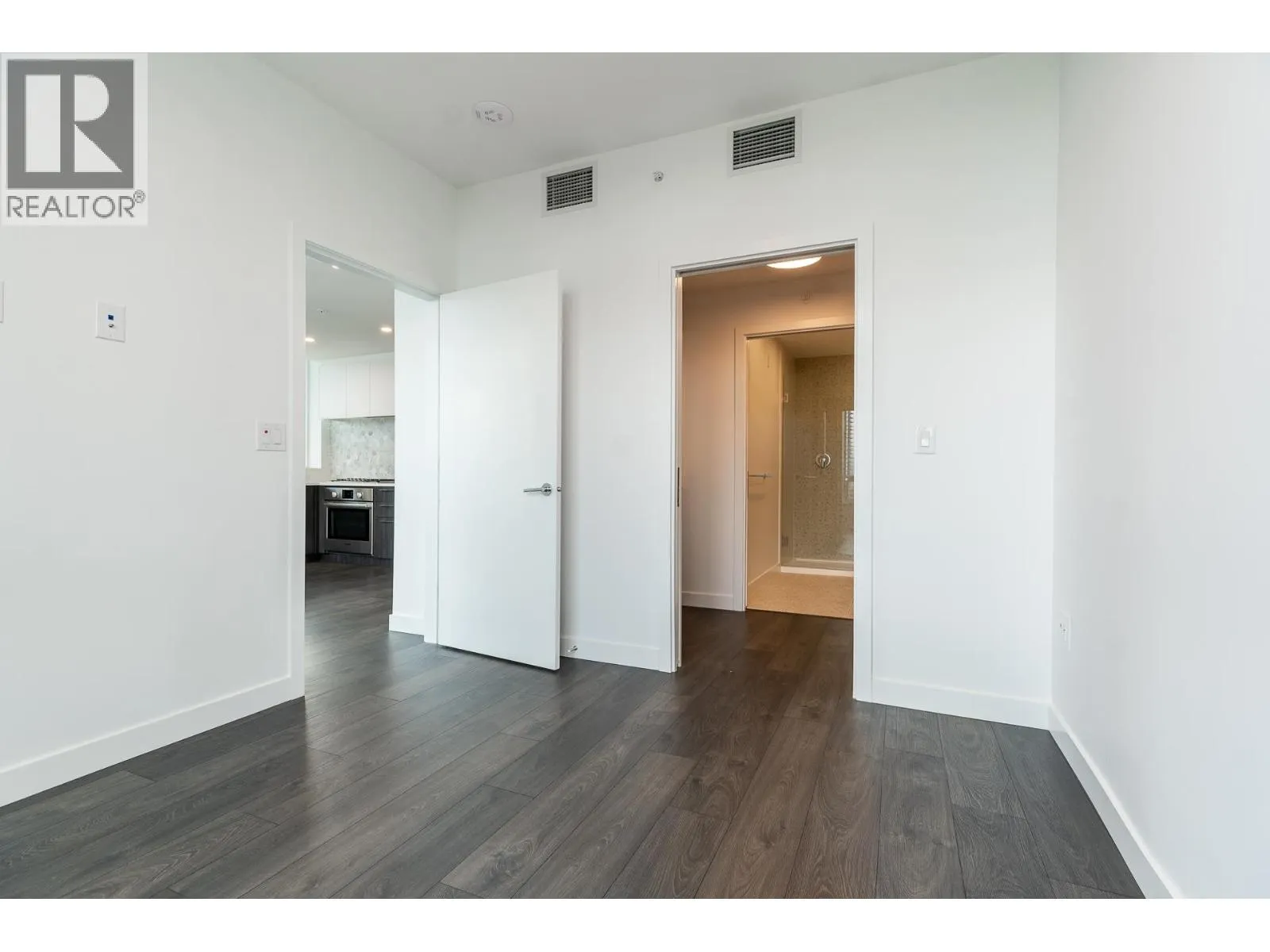 2501 2425 ALPHA AVENUE