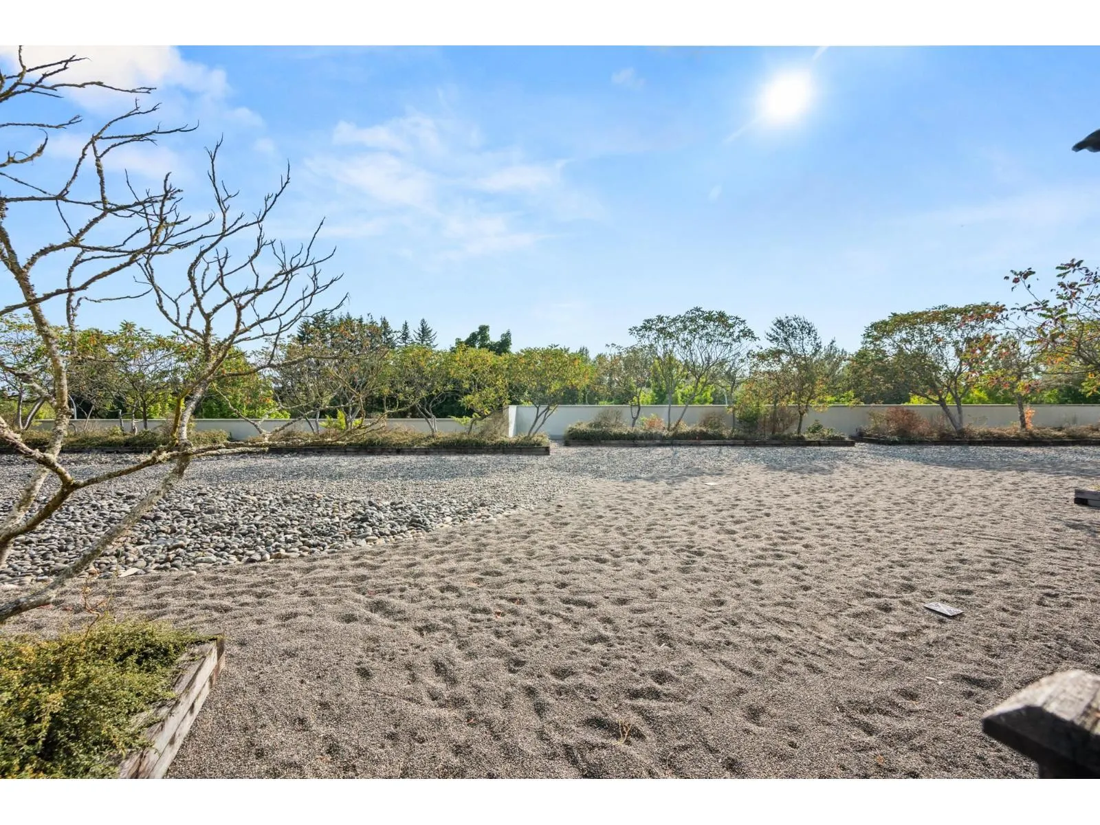 209 15735 CROYDON DRIVE