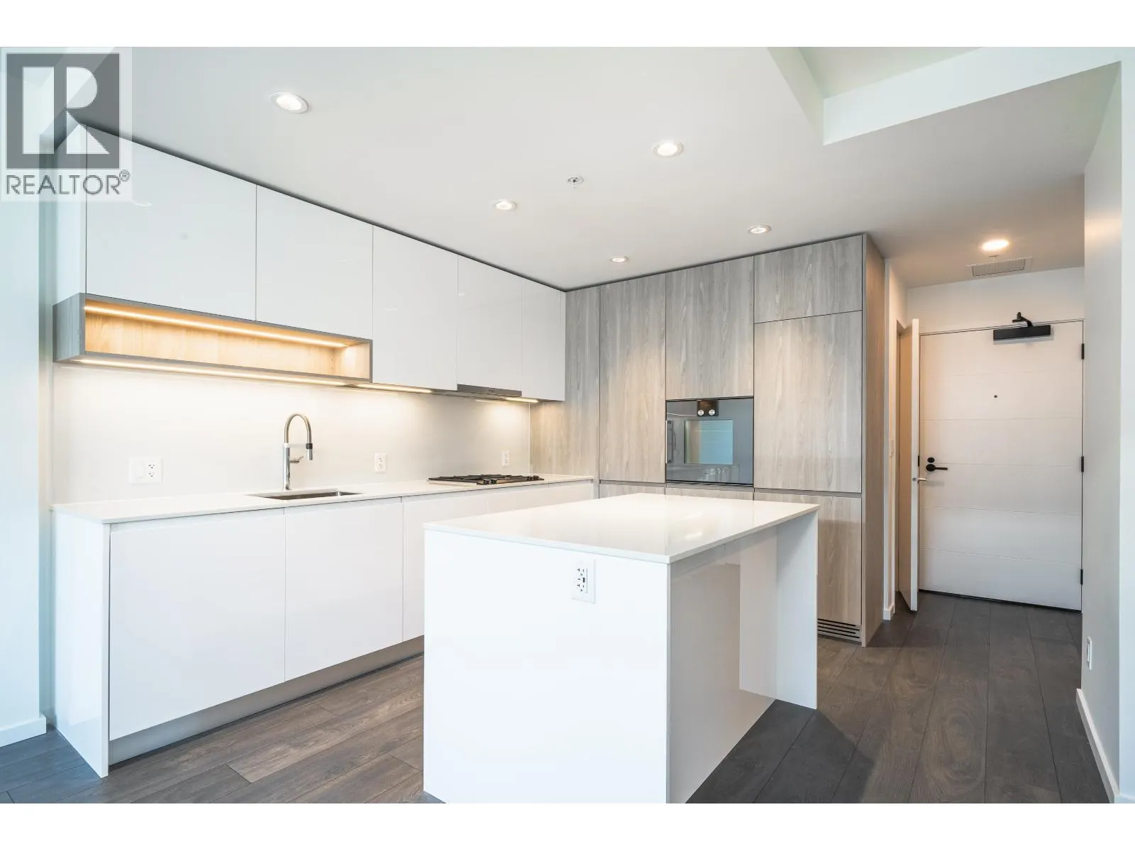 1209 6500 MINORU BOULEVARD