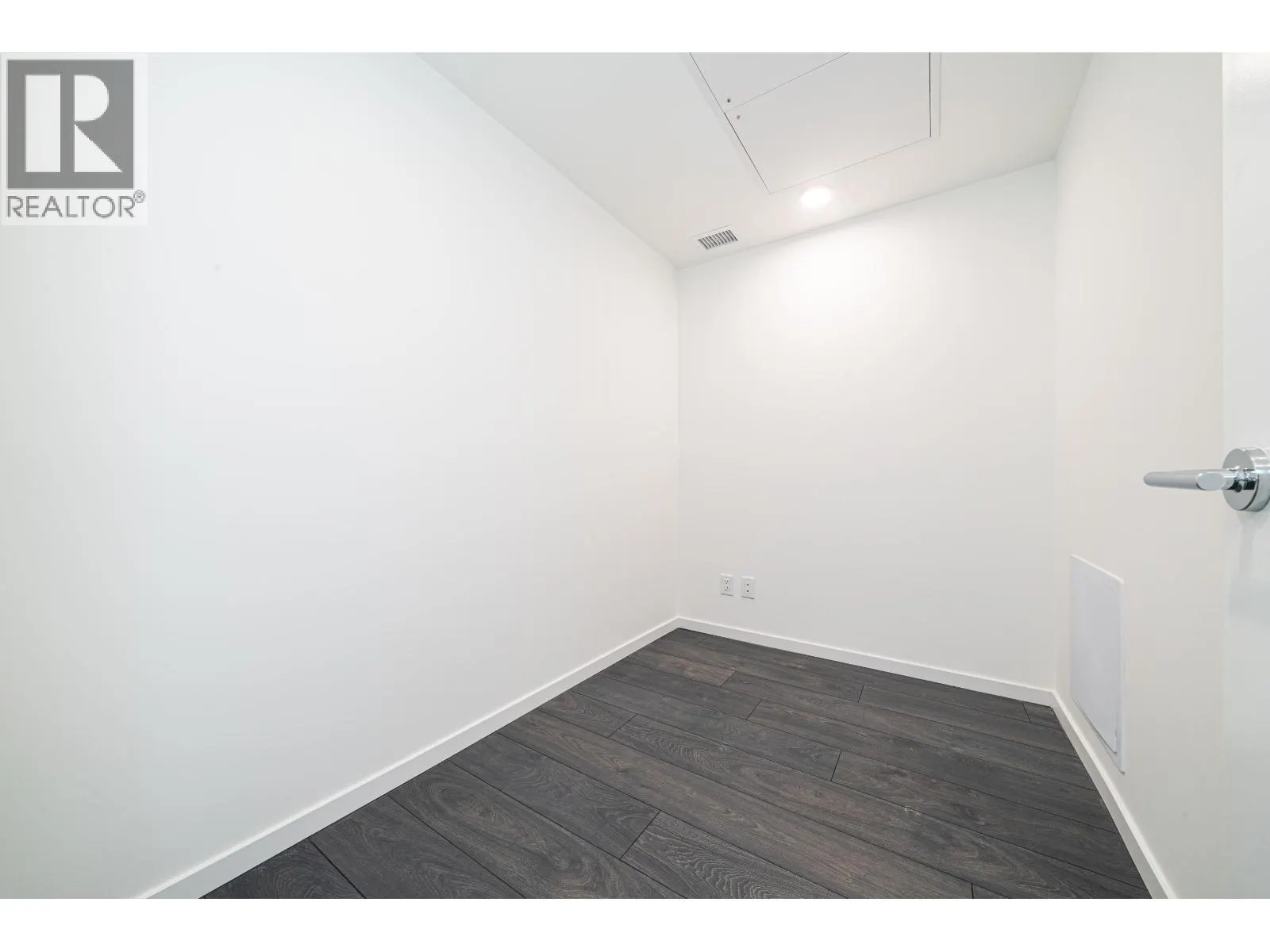 1209 6500 MINORU BOULEVARD