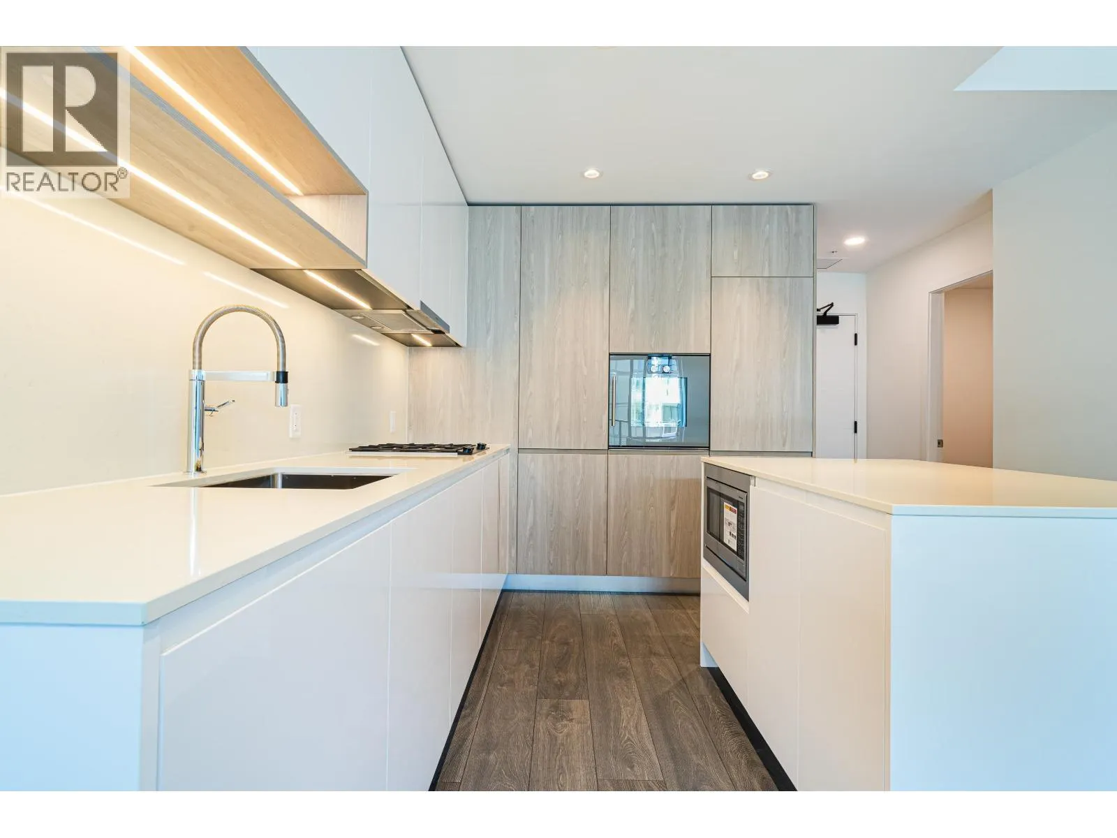 1209 6500 MINORU BOULEVARD