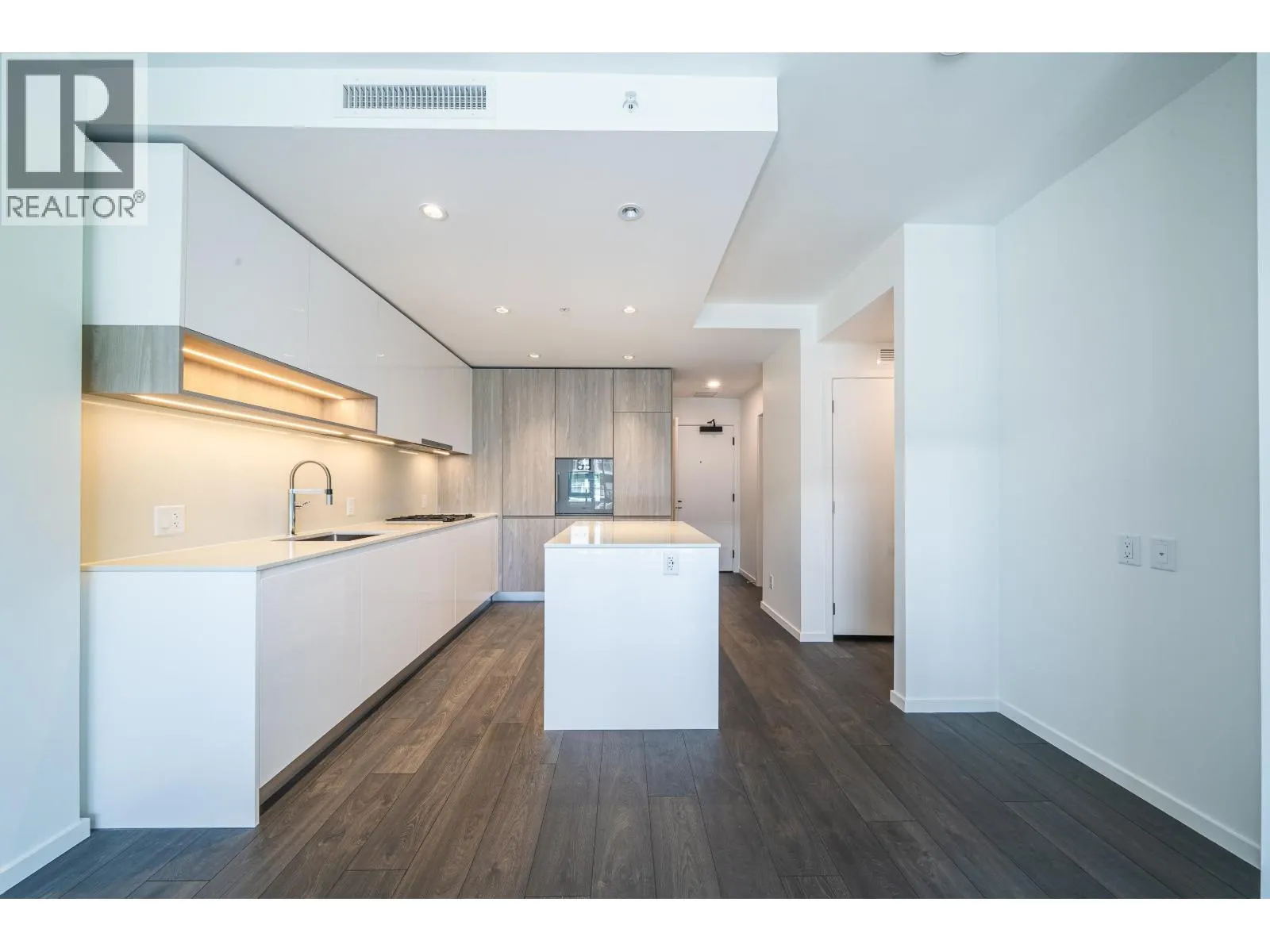 1209 6500 MINORU BOULEVARD