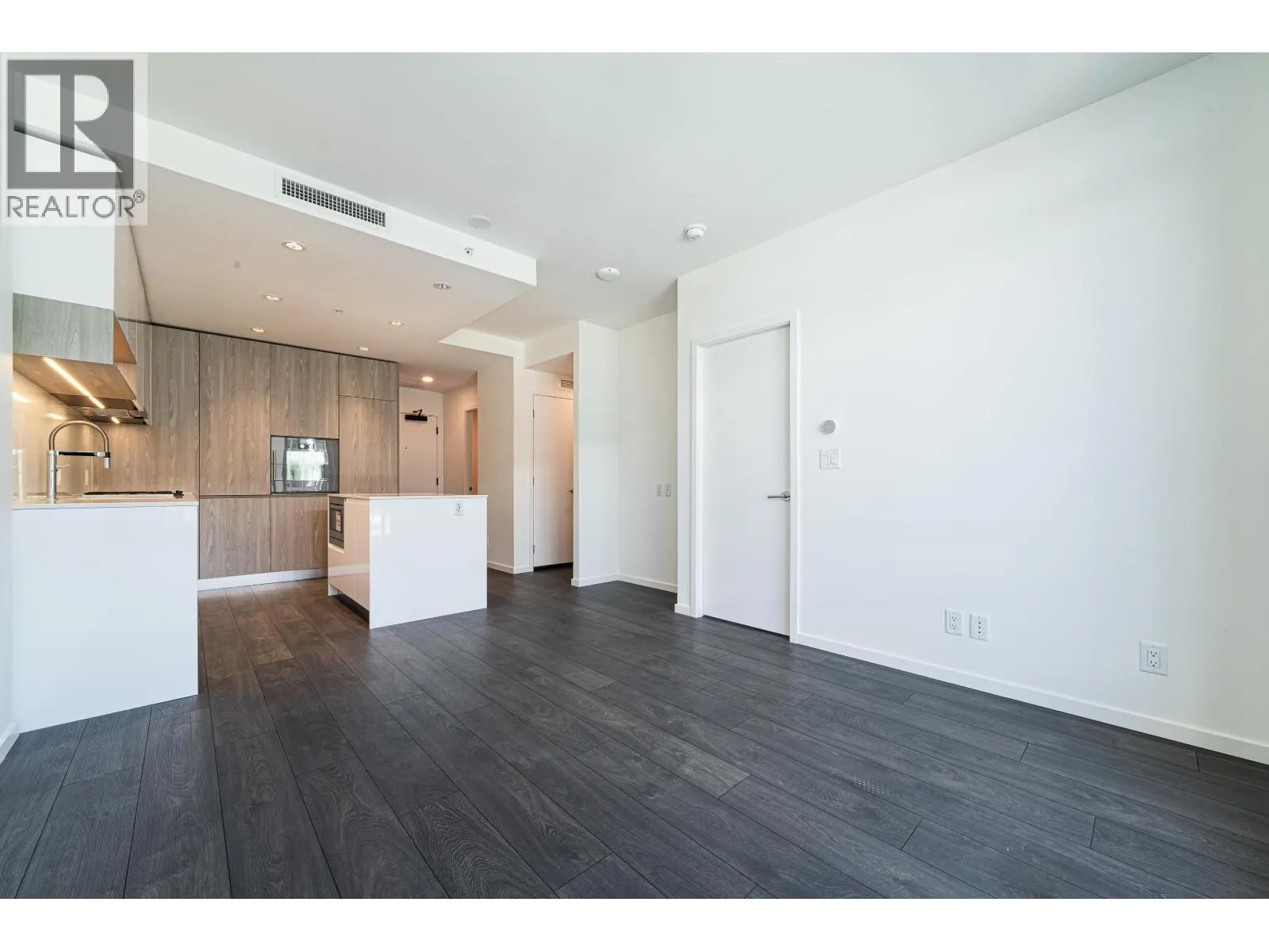 1209 6500 MINORU BOULEVARD