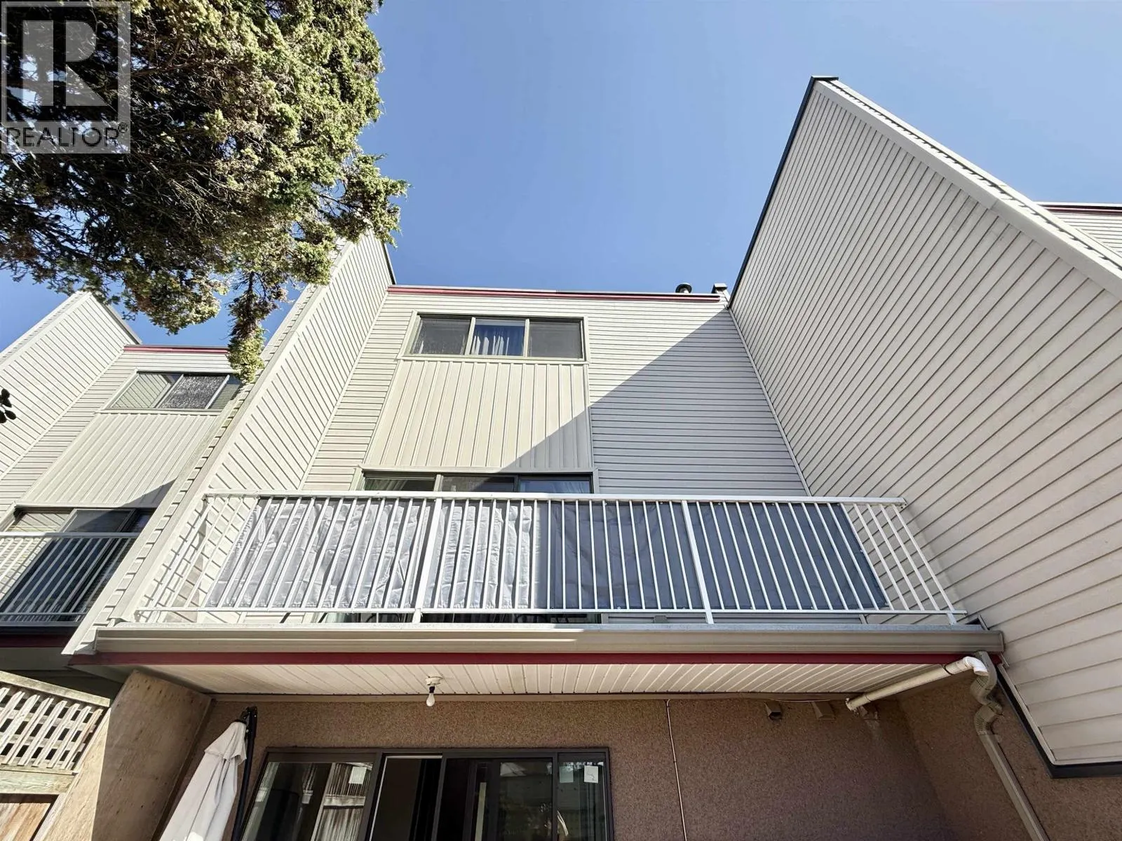 6722 KNEALE PLACE