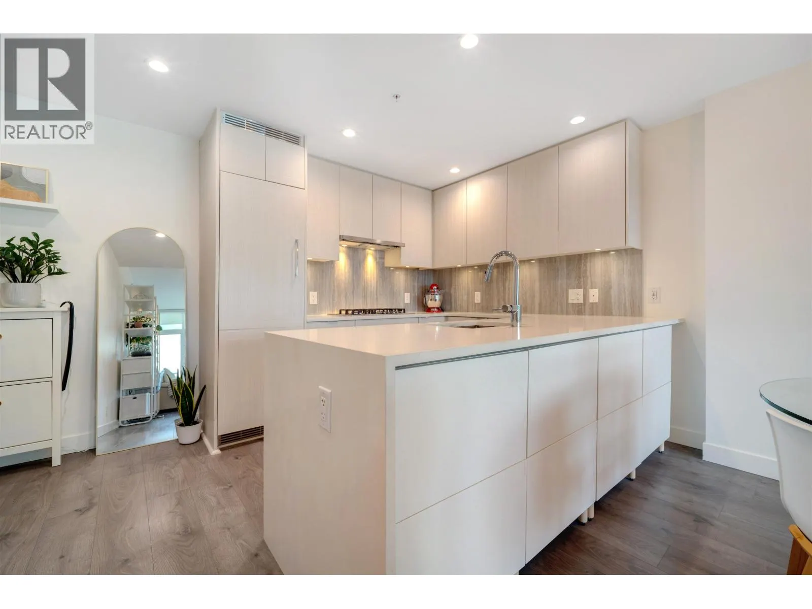 1401 5051 IMPERIAL STREET