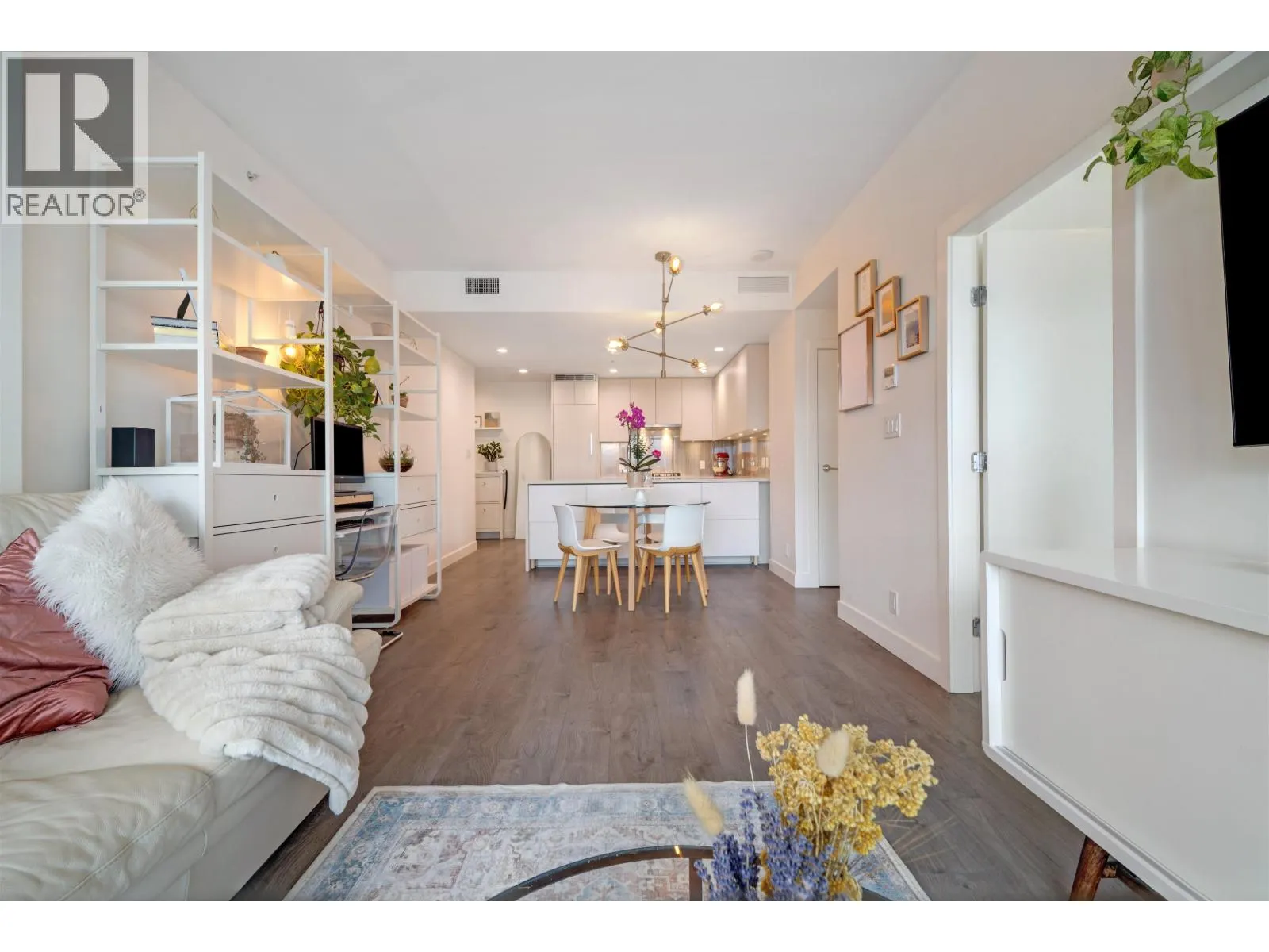 1401 5051 IMPERIAL STREET