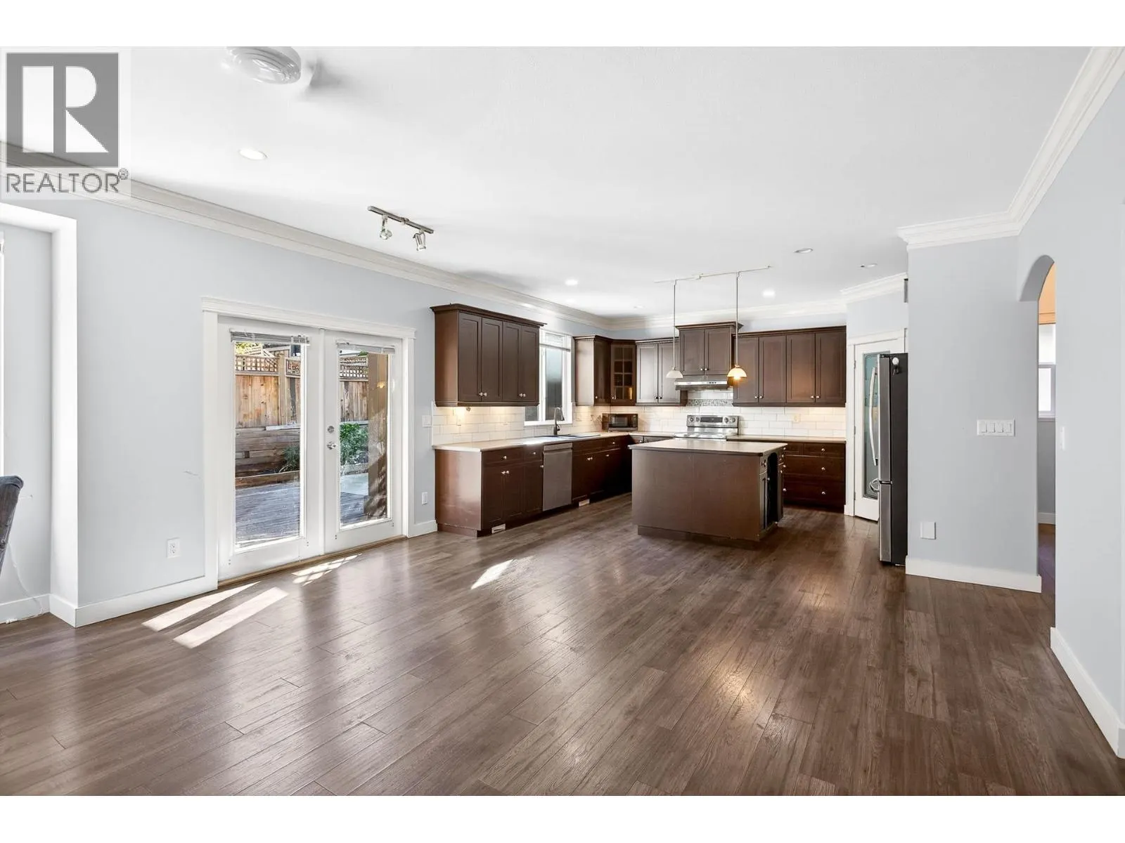 1118 11497 236 STREET