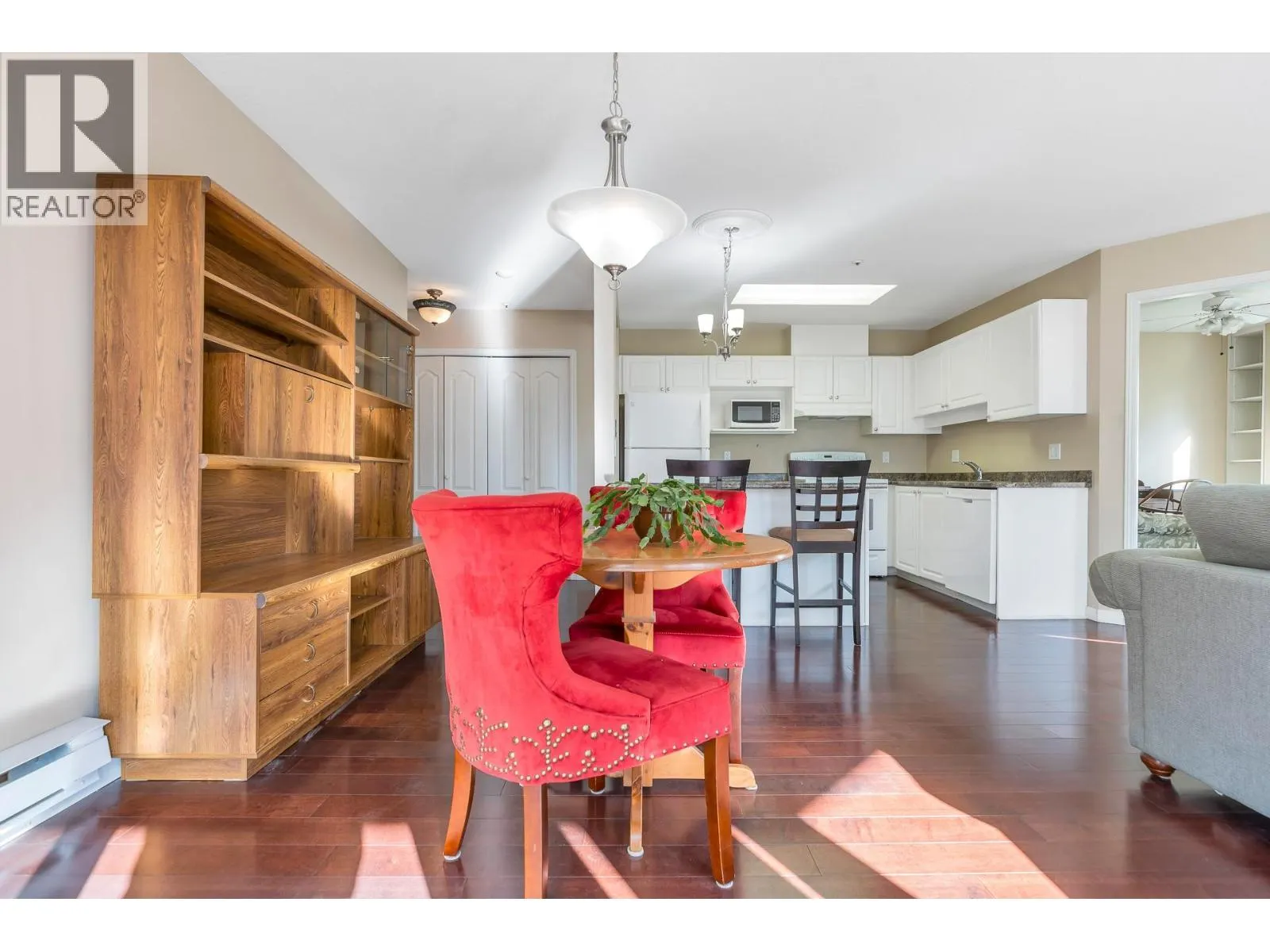304 2968 BURLINGTON DRIVE