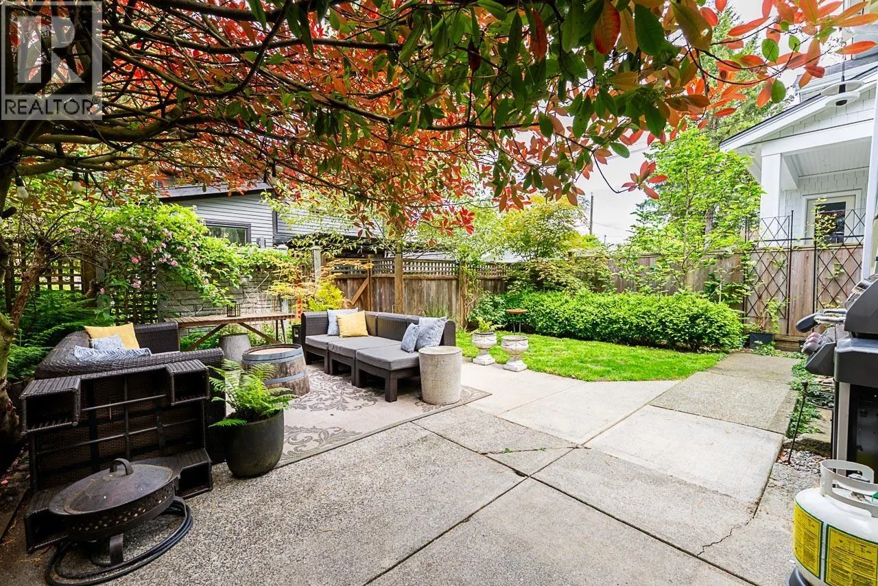 341 W 22ND AVENUE