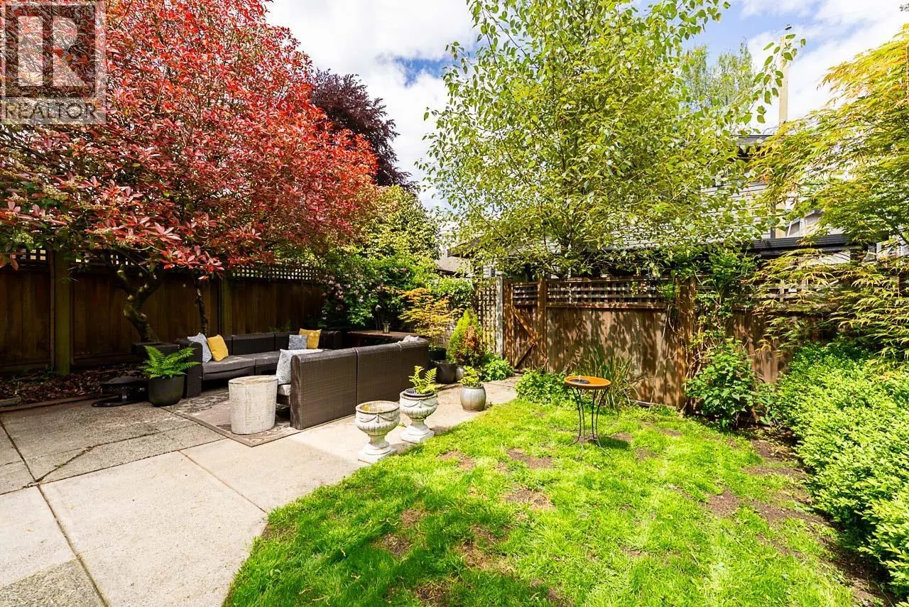 341 W 22ND AVENUE