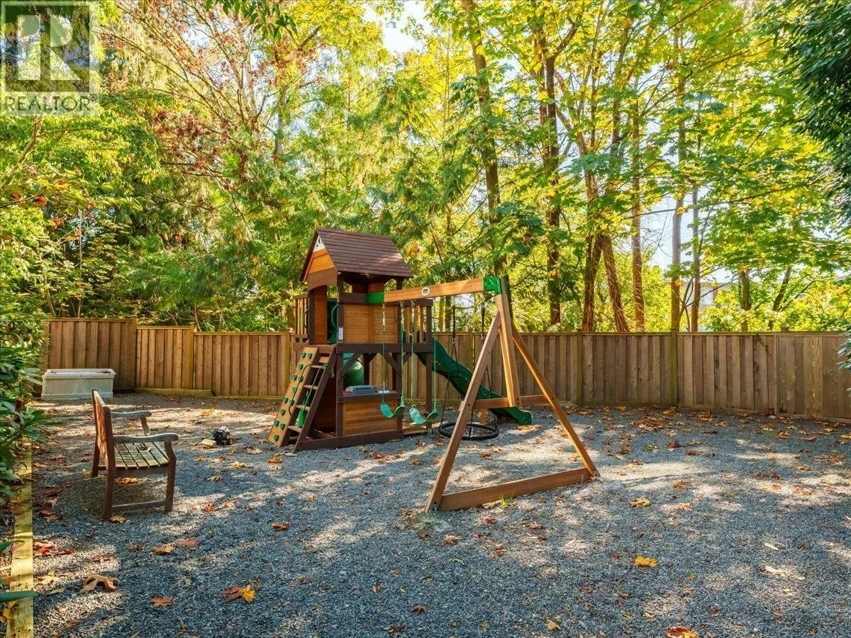 5 3588 WHITNEY PLACE
