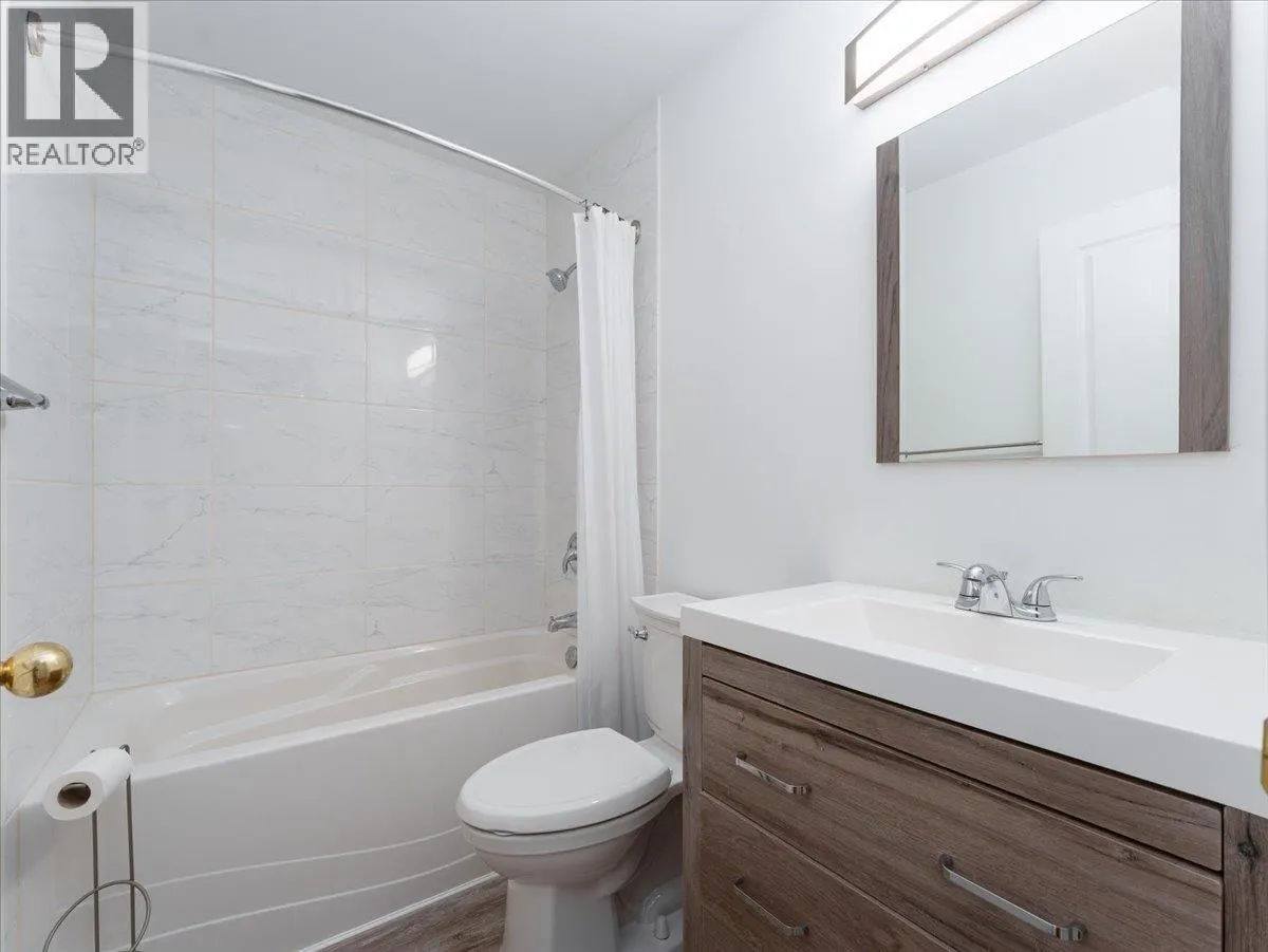 5 3588 WHITNEY PLACE