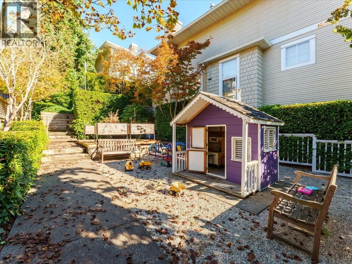 5 3588 WHITNEY PLACE