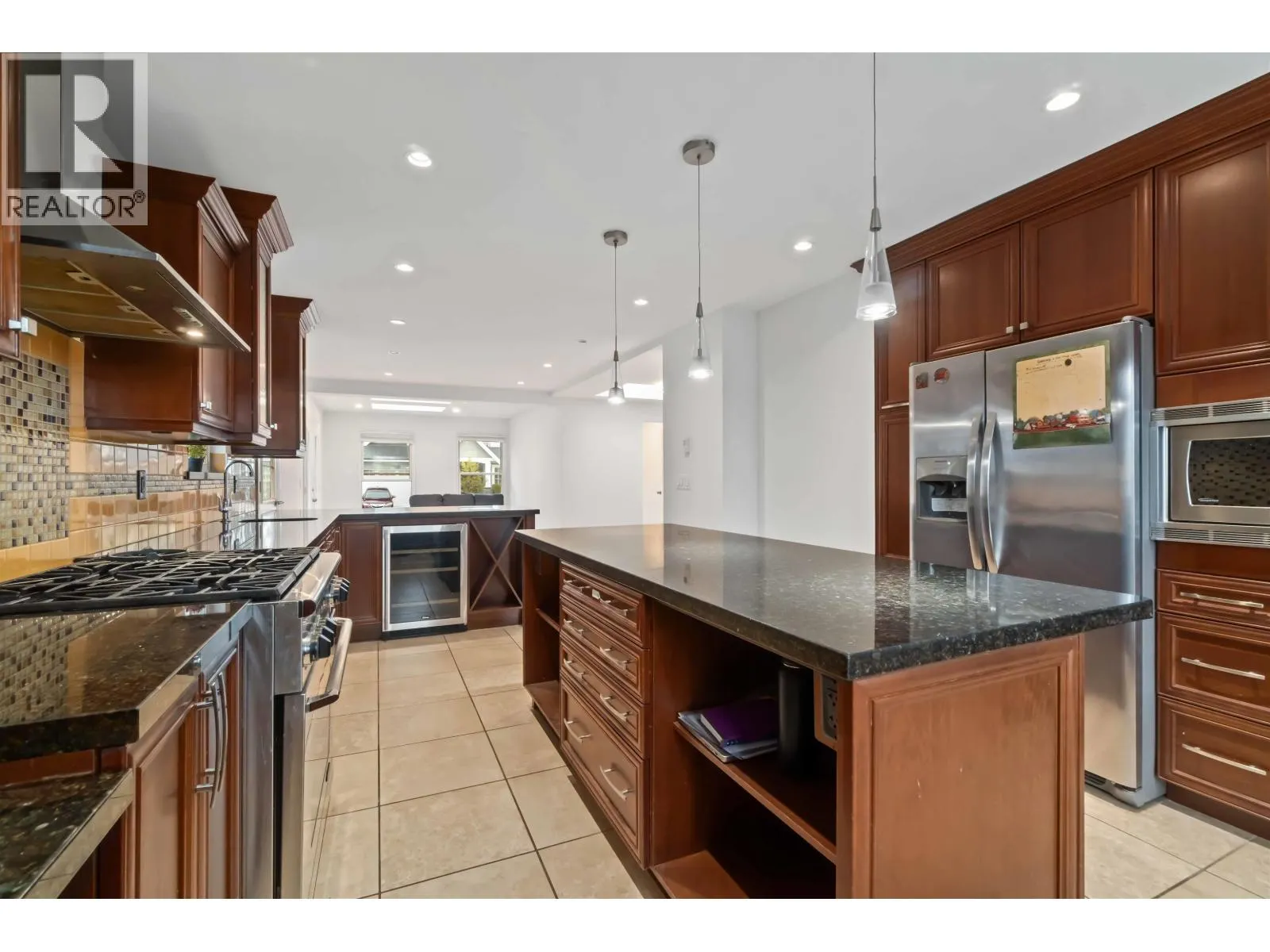 595 GARROW DRIVE